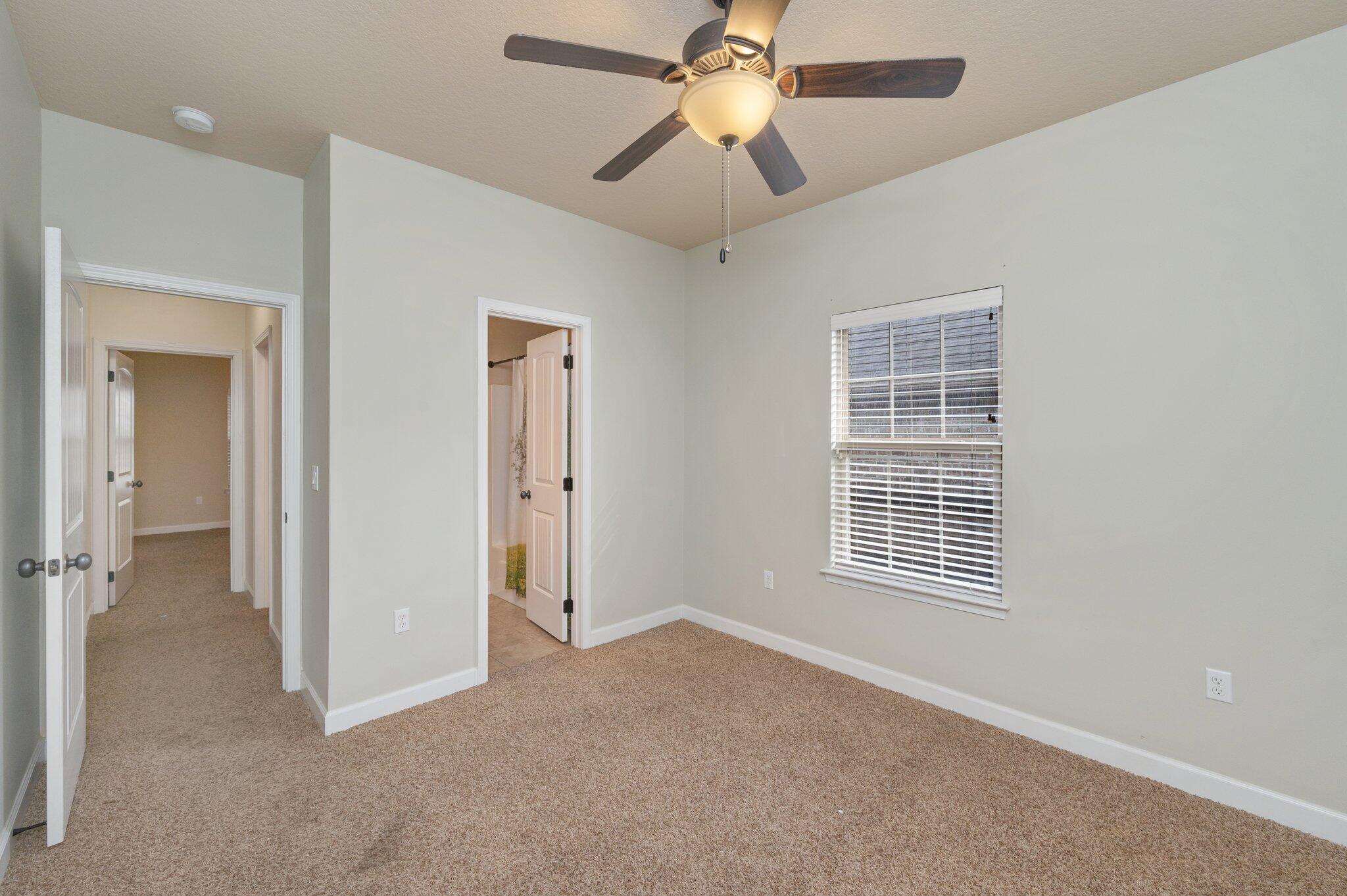 DUGGAN POND ESTATES - Residential Lease