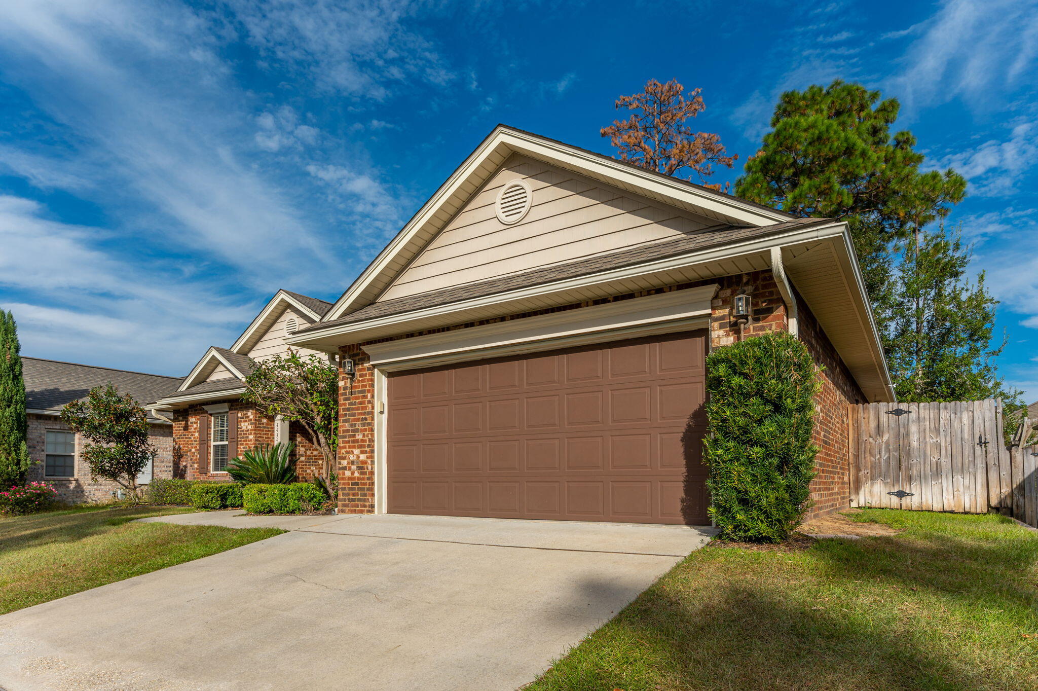 DUGGAN POND ESTATES - Residential Lease