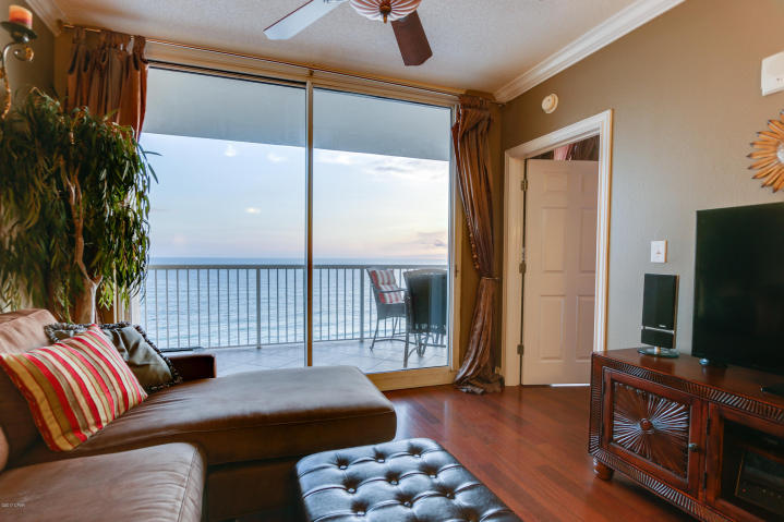 MAJESTIC BEACH TOWERS II - Residential