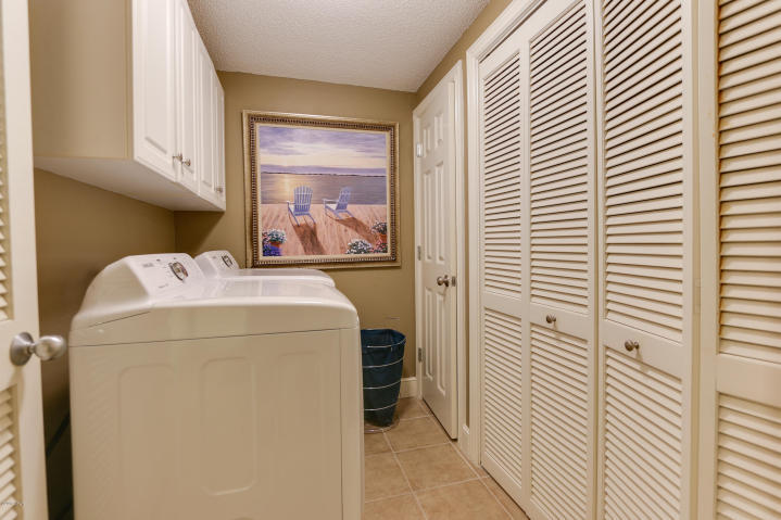 MAJESTIC BEACH TOWERS II - Residential