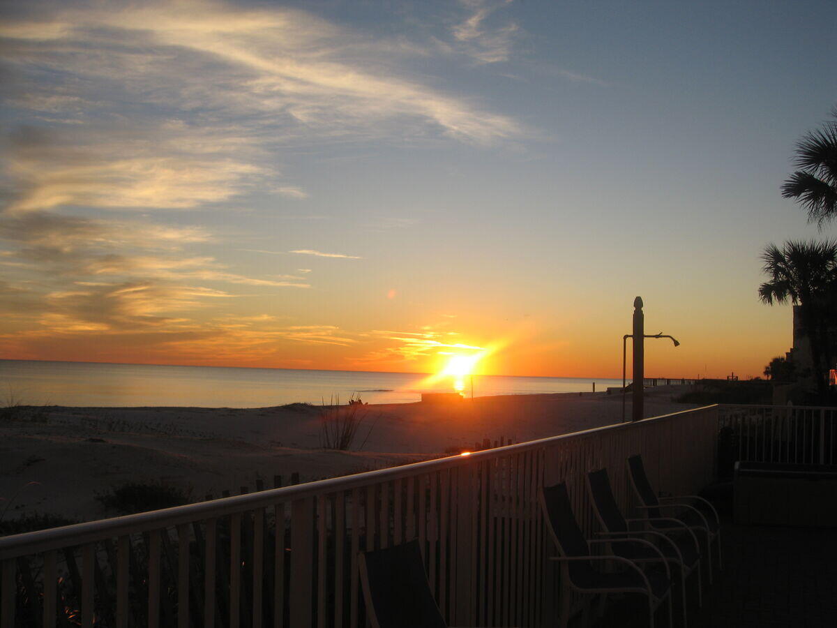 SEA DUNES - Residential