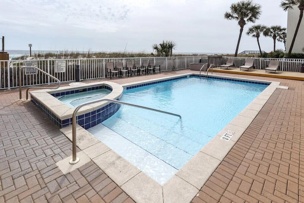 SEA DUNES - Residential