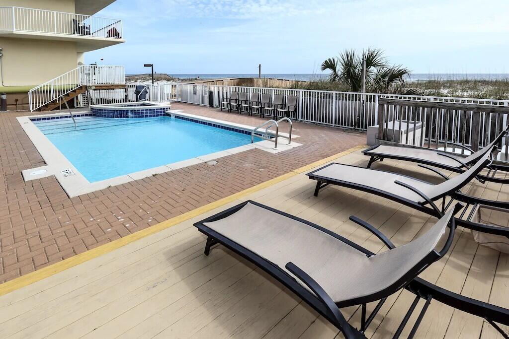 SEA DUNES - Residential