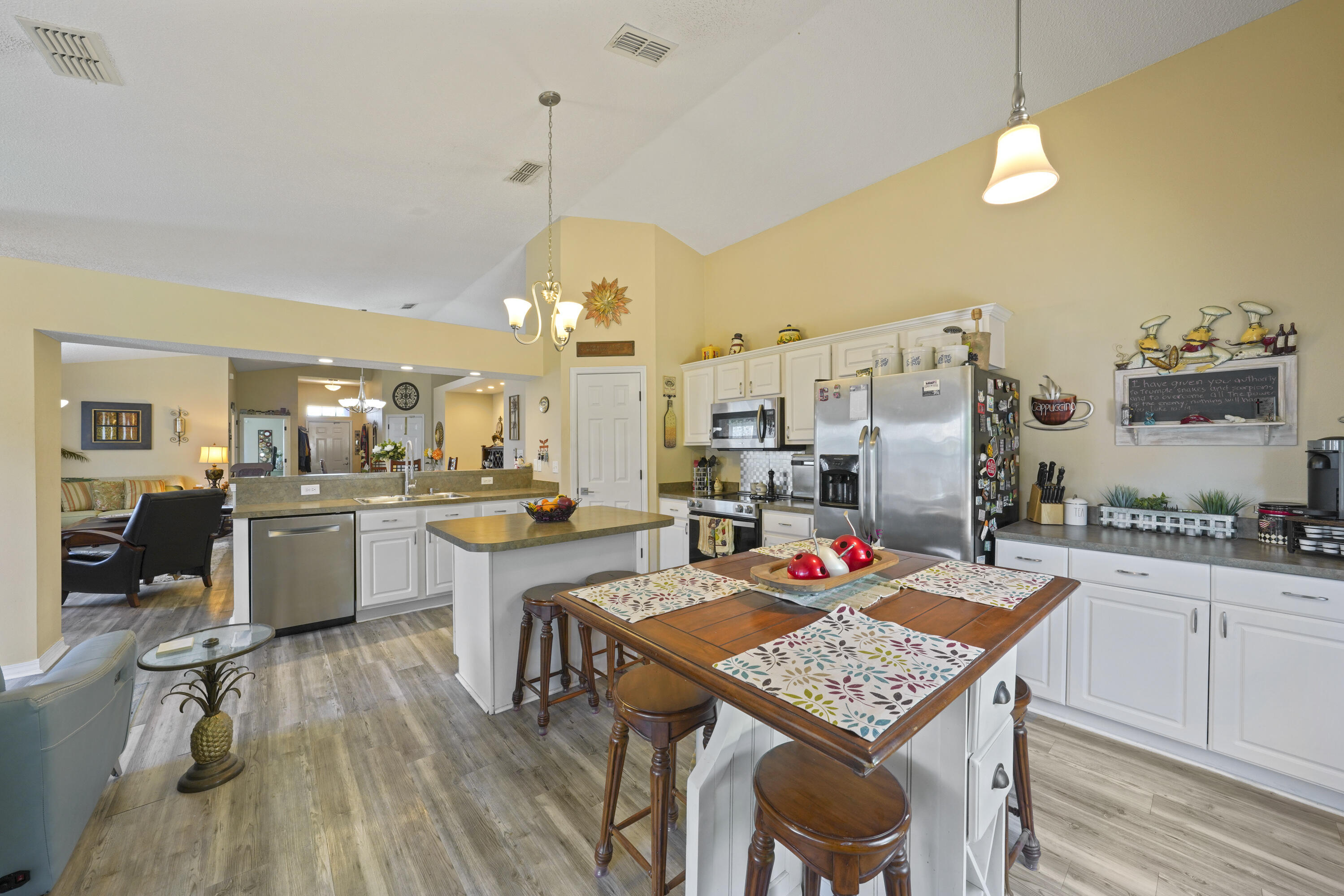 REDSTONE ESTATES - Residential