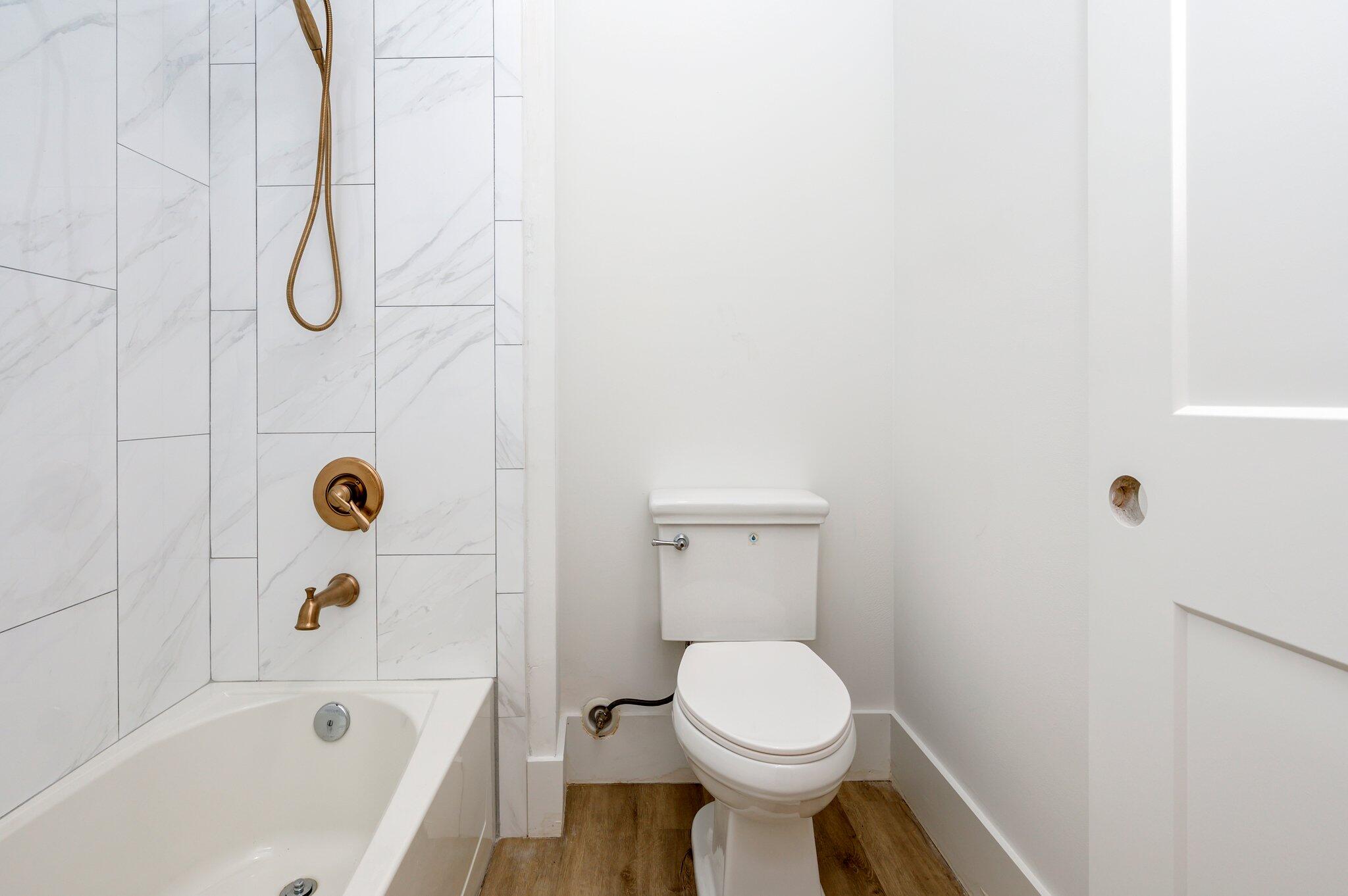 GLENLAKE PH 1 - Residential