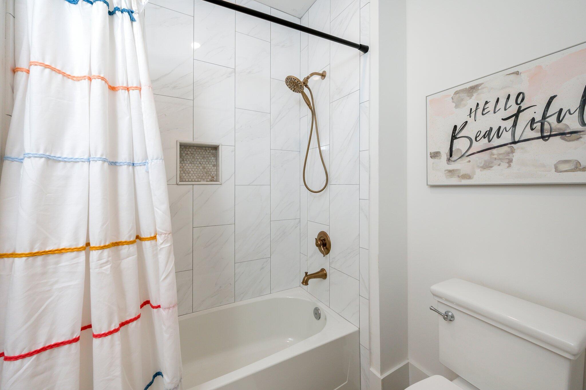 GLENLAKE PH 1 - Residential