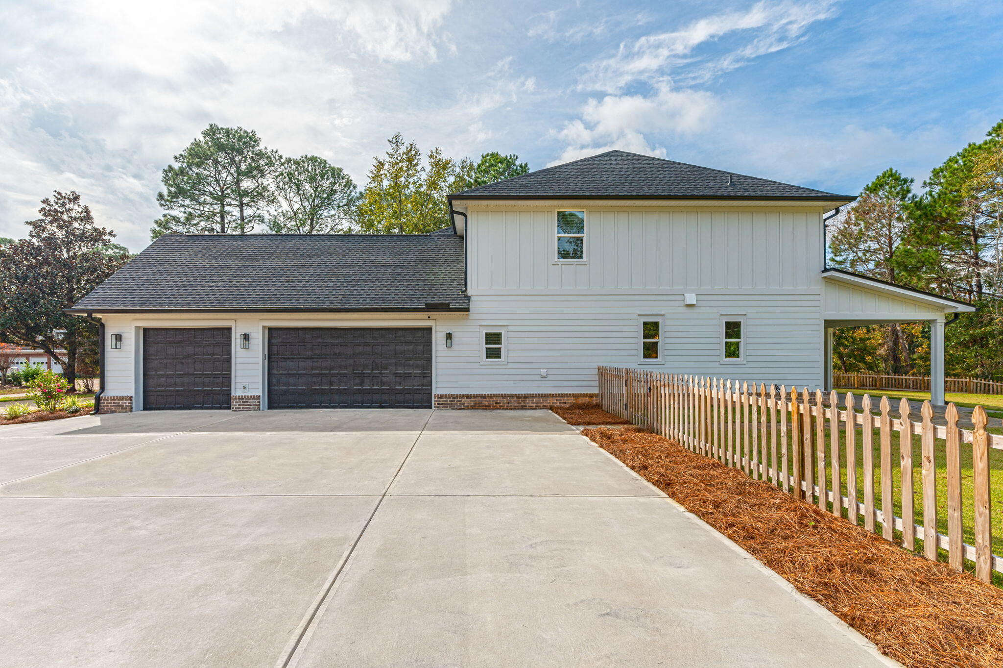 GLENLAKE PH 1 - Residential