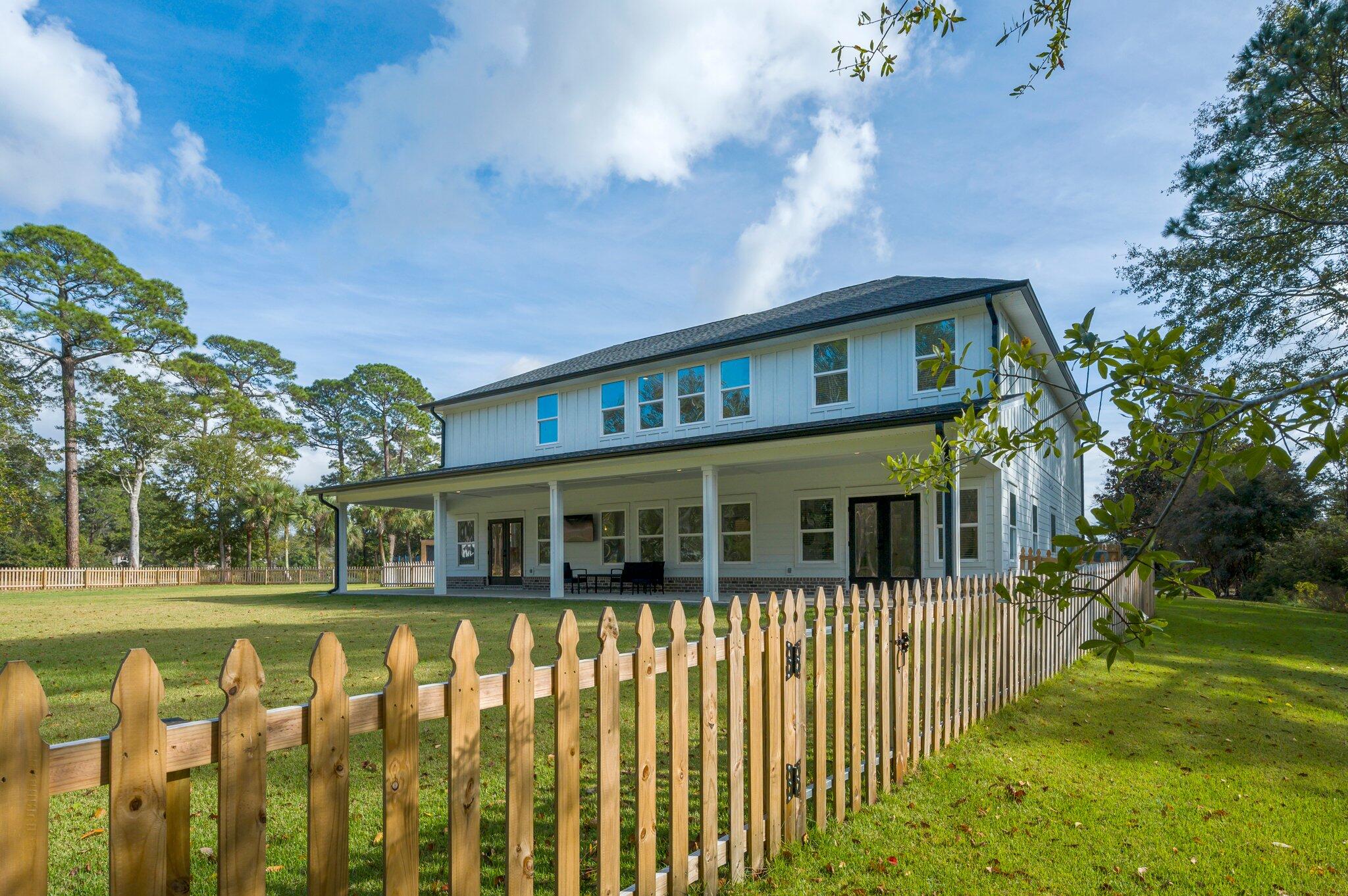 GLENLAKE PH 1 - Residential