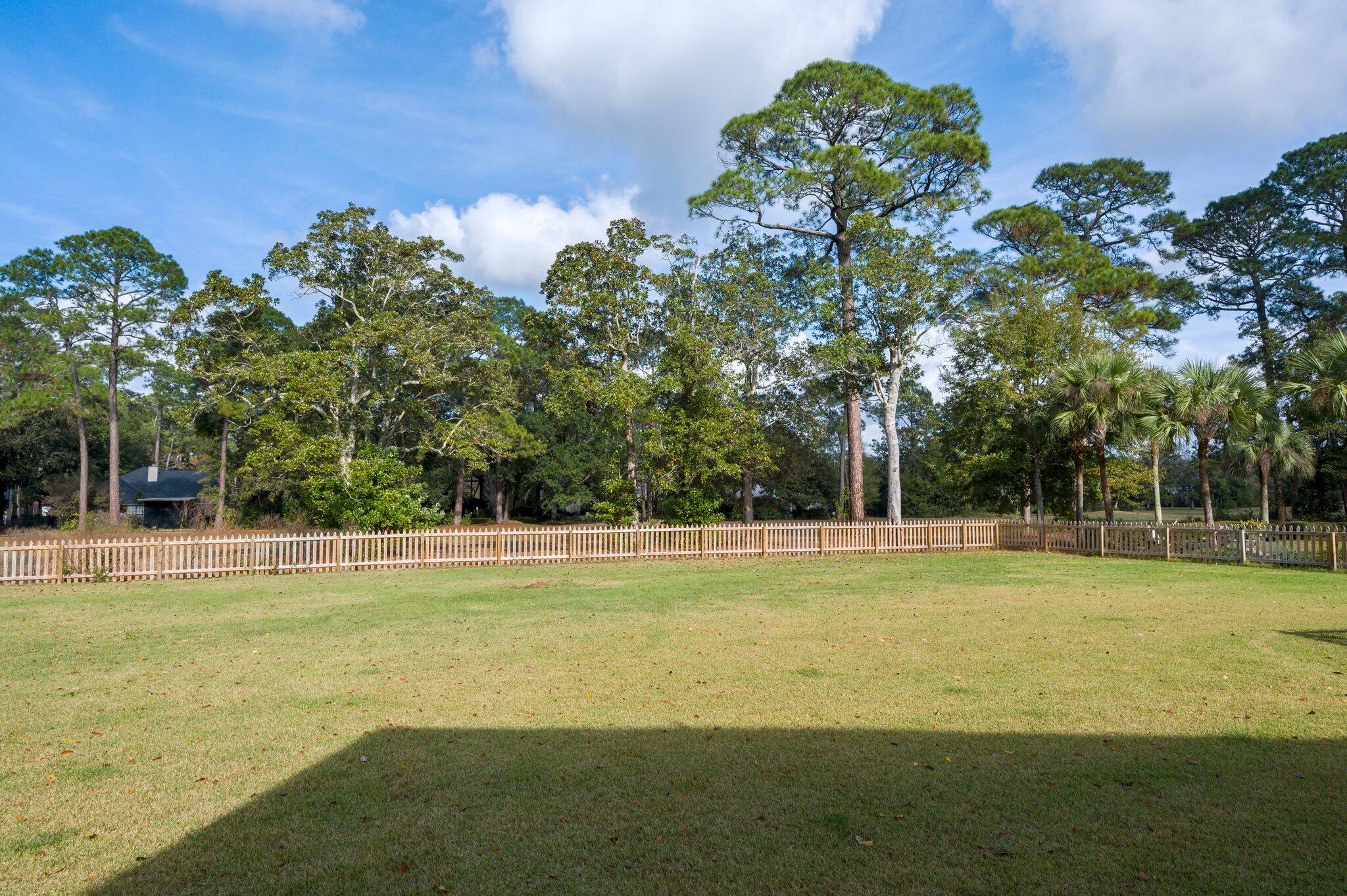 GLENLAKE PH 1 - Residential