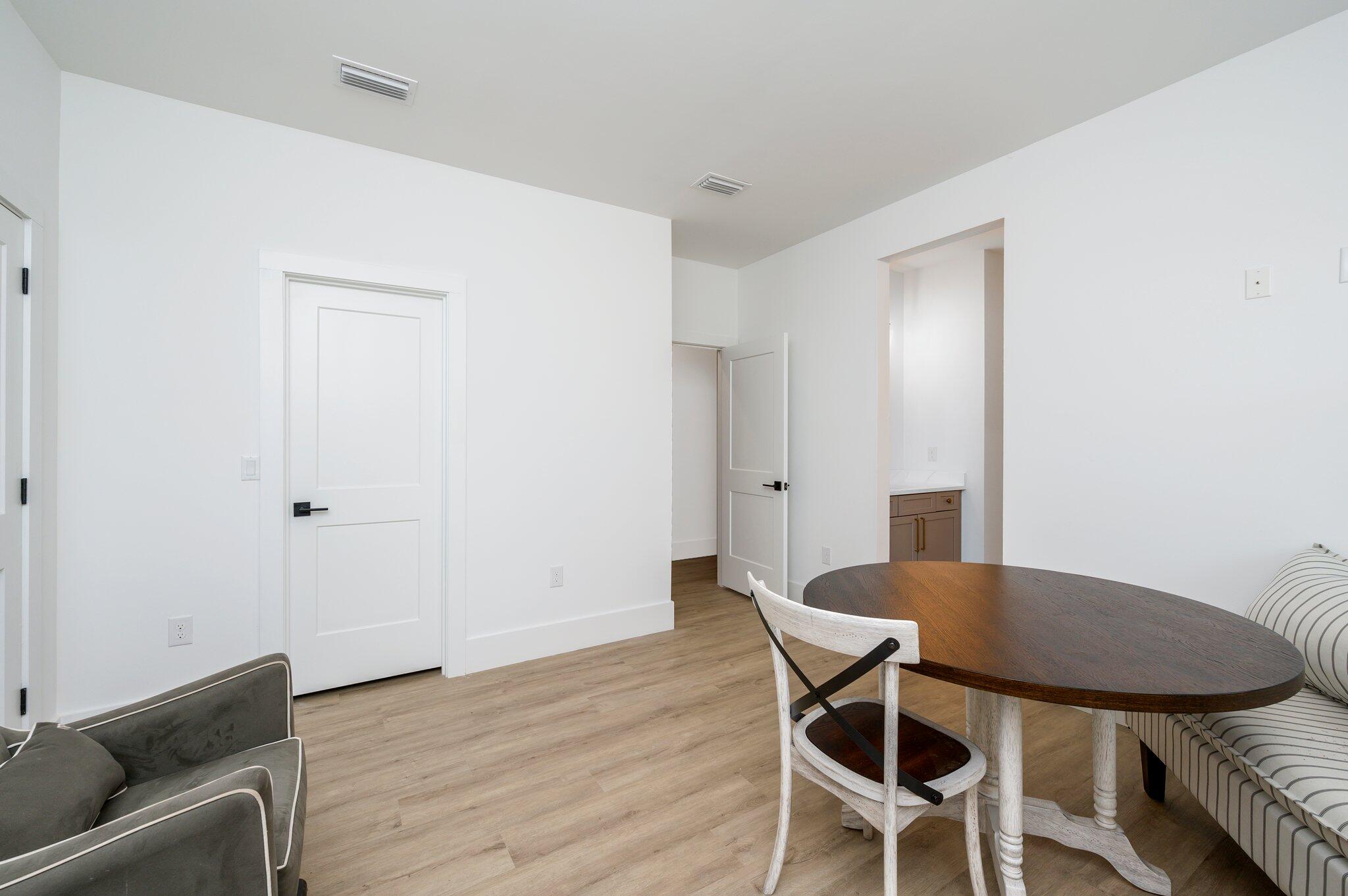 GLENLAKE PH 1 - Residential
