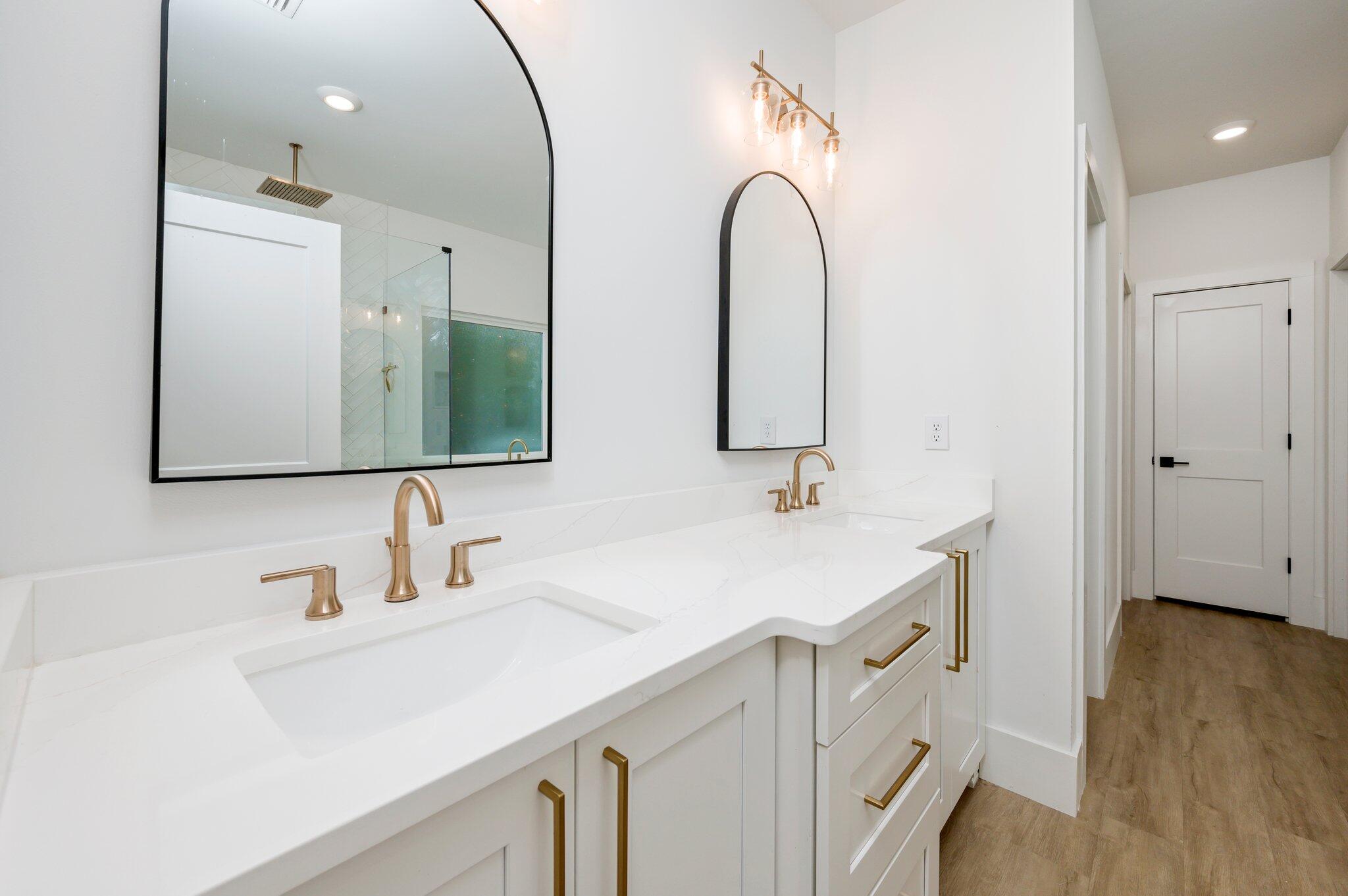 GLENLAKE PH 1 - Residential