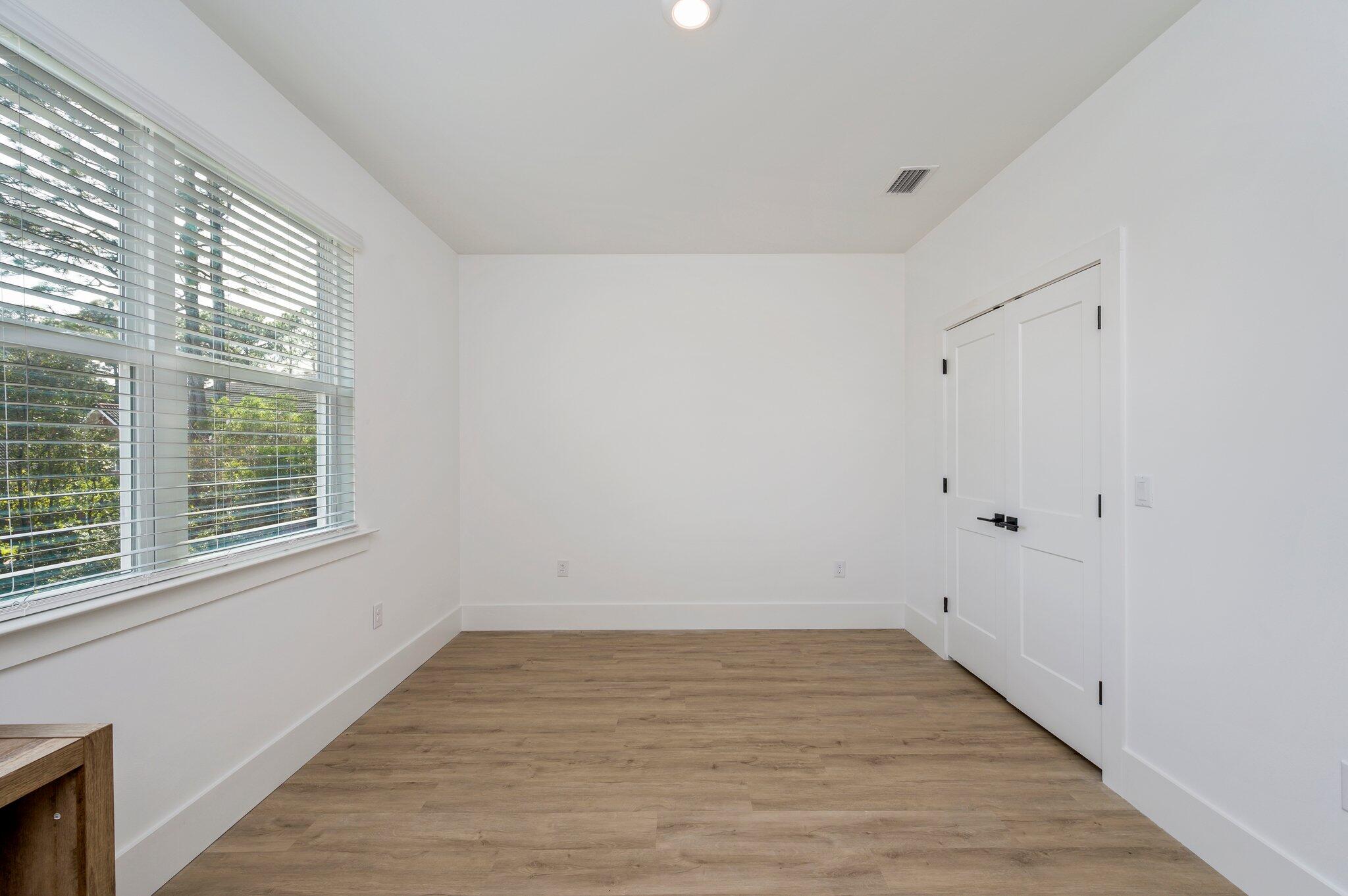 GLENLAKE PH 1 - Residential