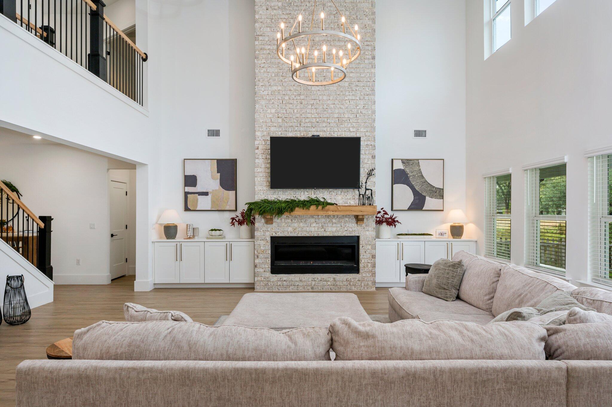 GLENLAKE PH 1 - Residential