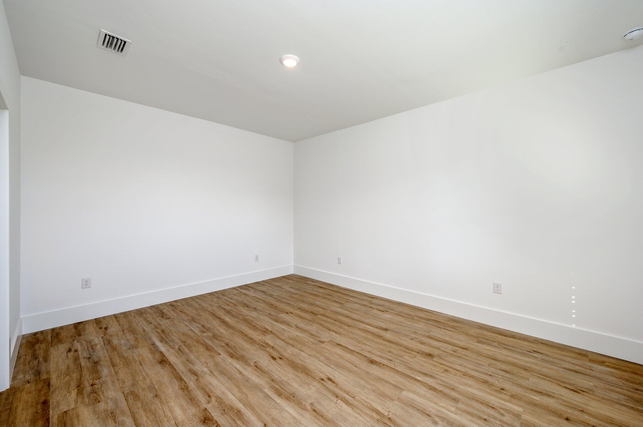 GLENLAKE PH 1 - Residential