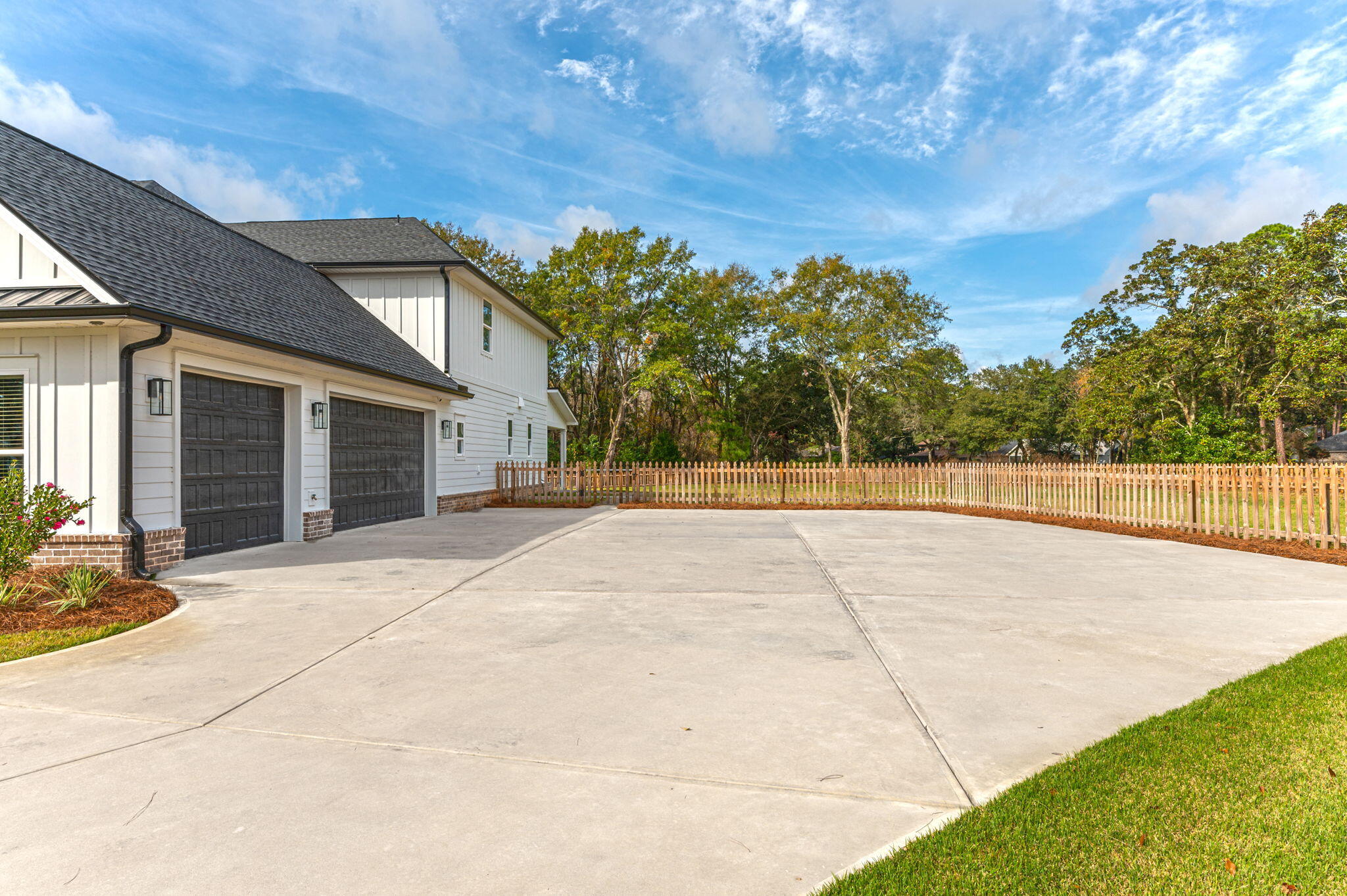 GLENLAKE PH 1 - Residential