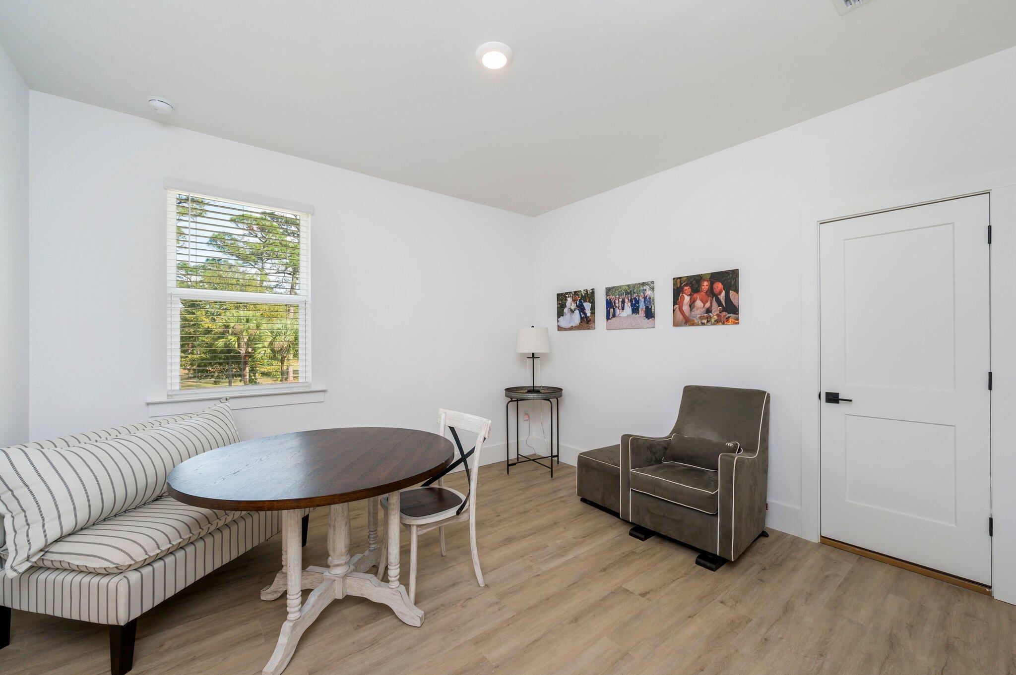 GLENLAKE PH 1 - Residential