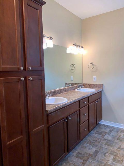 HERITAGE MANOR - Residential