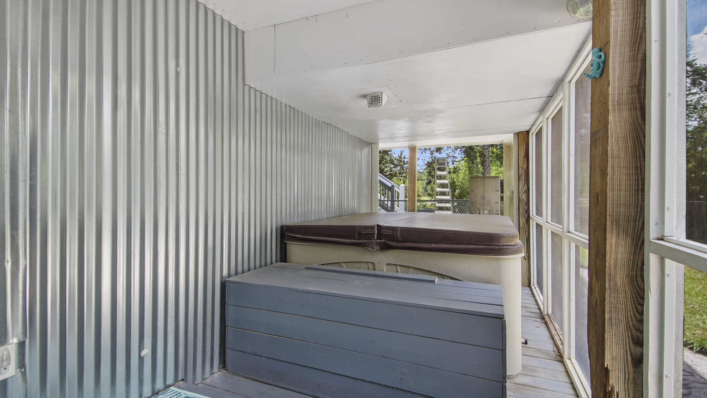 TOWN OF SANTA ROSA - Residential