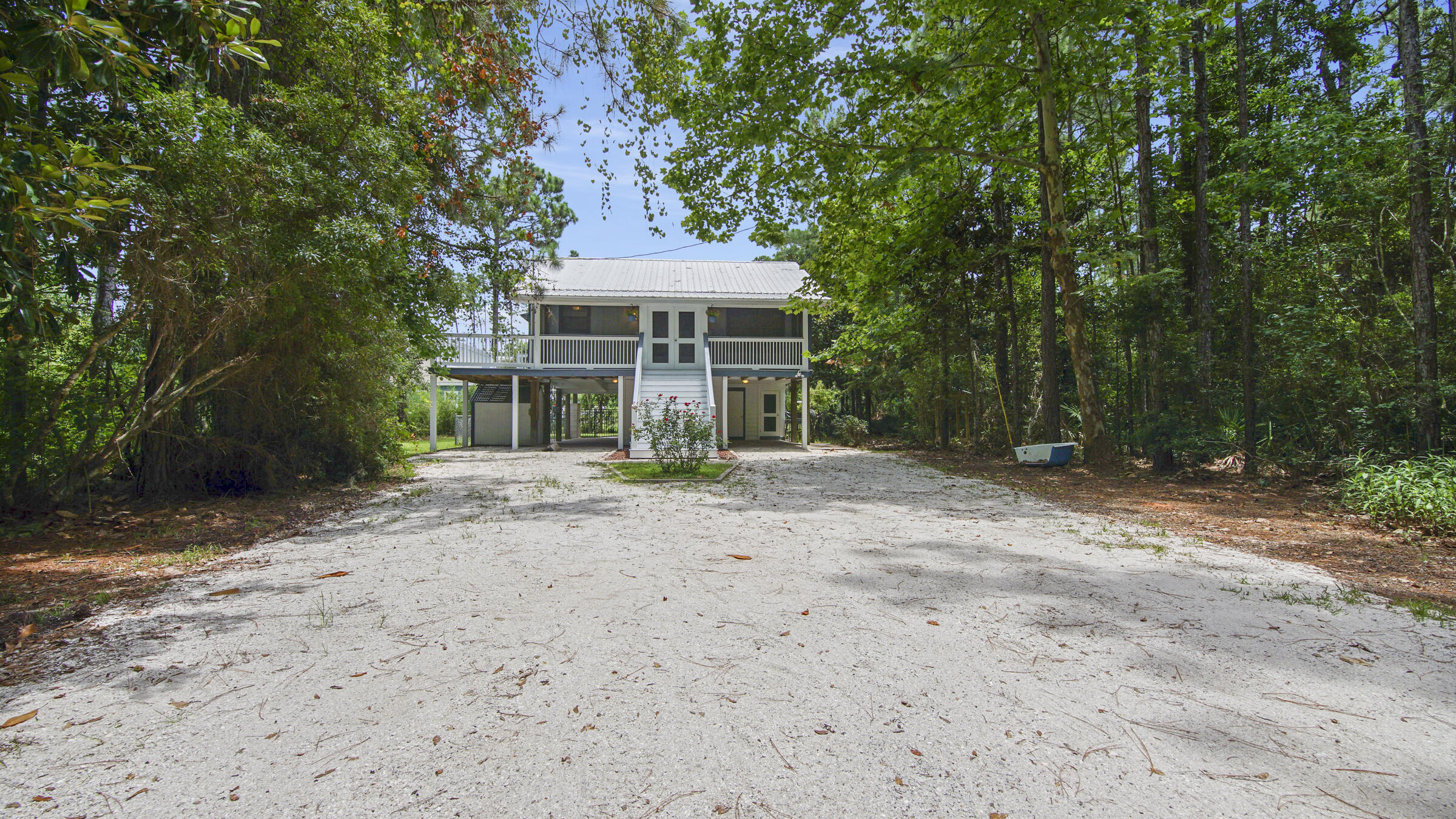 TOWN OF SANTA ROSA - Residential