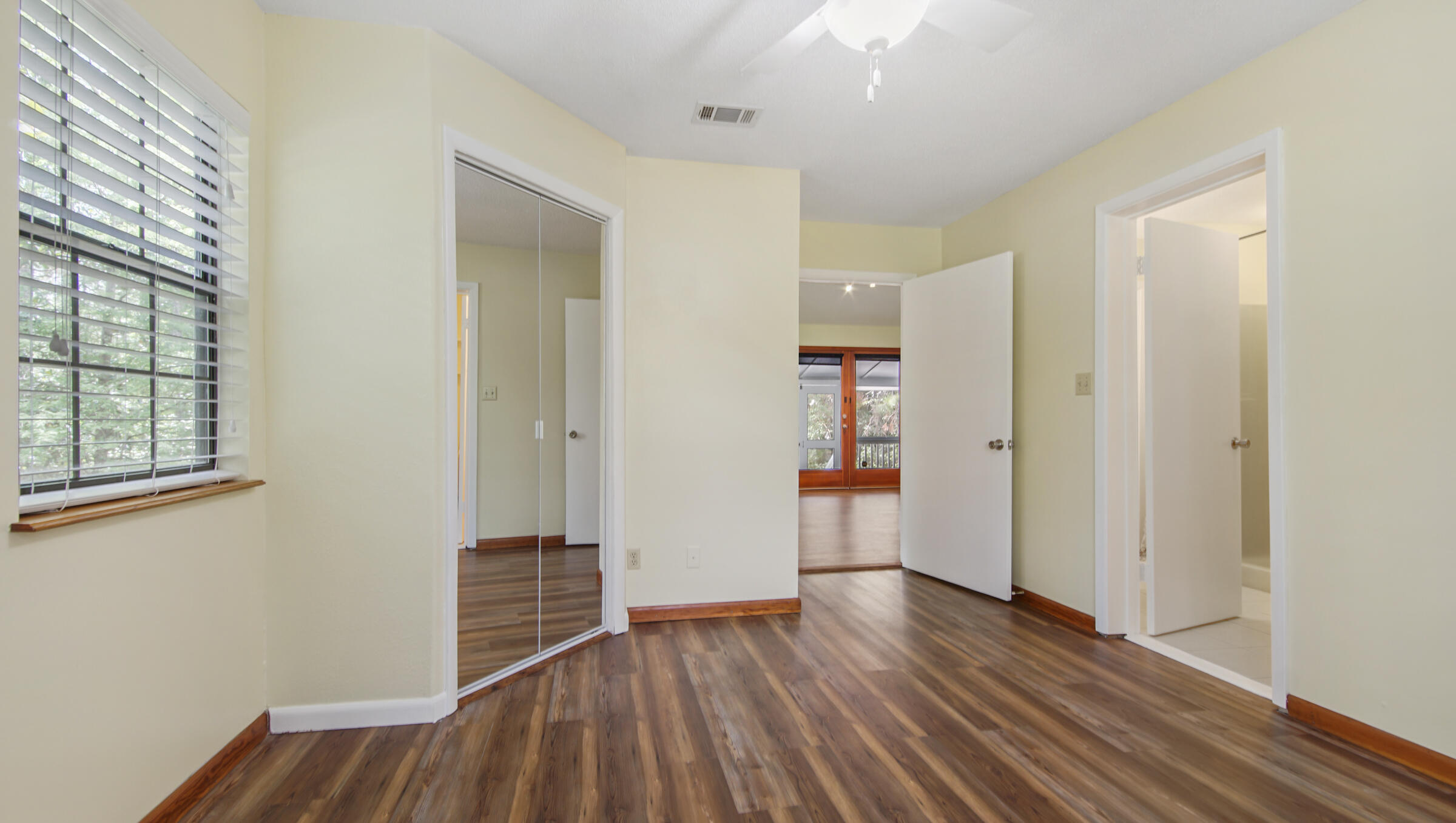 TOWN OF SANTA ROSA - Residential