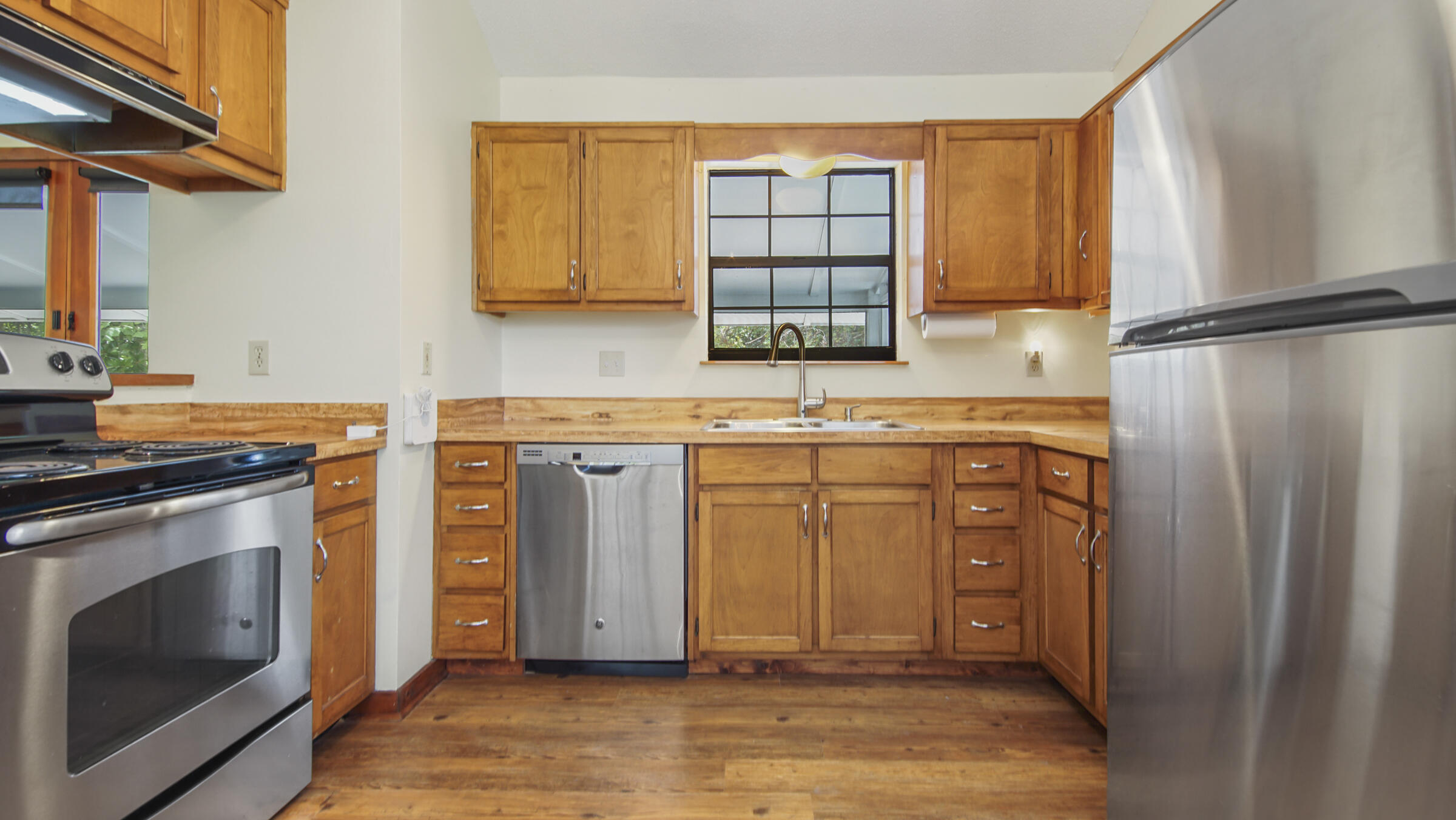 TOWN OF SANTA ROSA - Residential