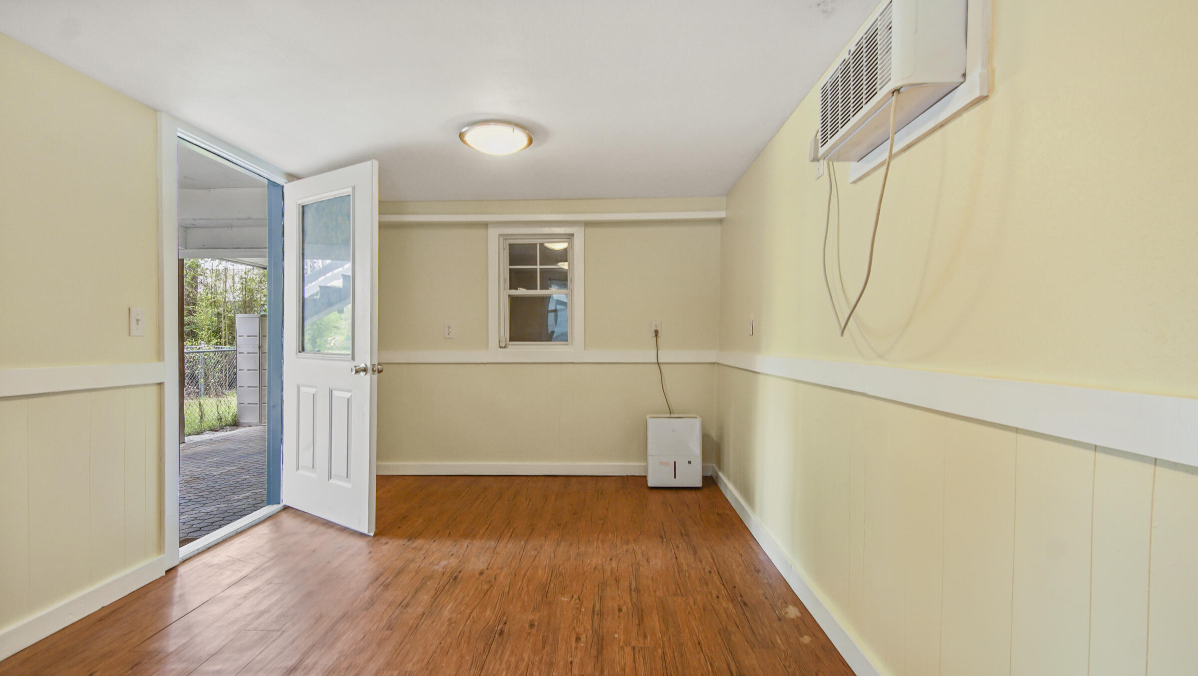 TOWN OF SANTA ROSA - Residential