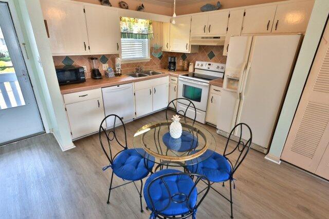 HERMITAGE CONDOMINIUM - Residential