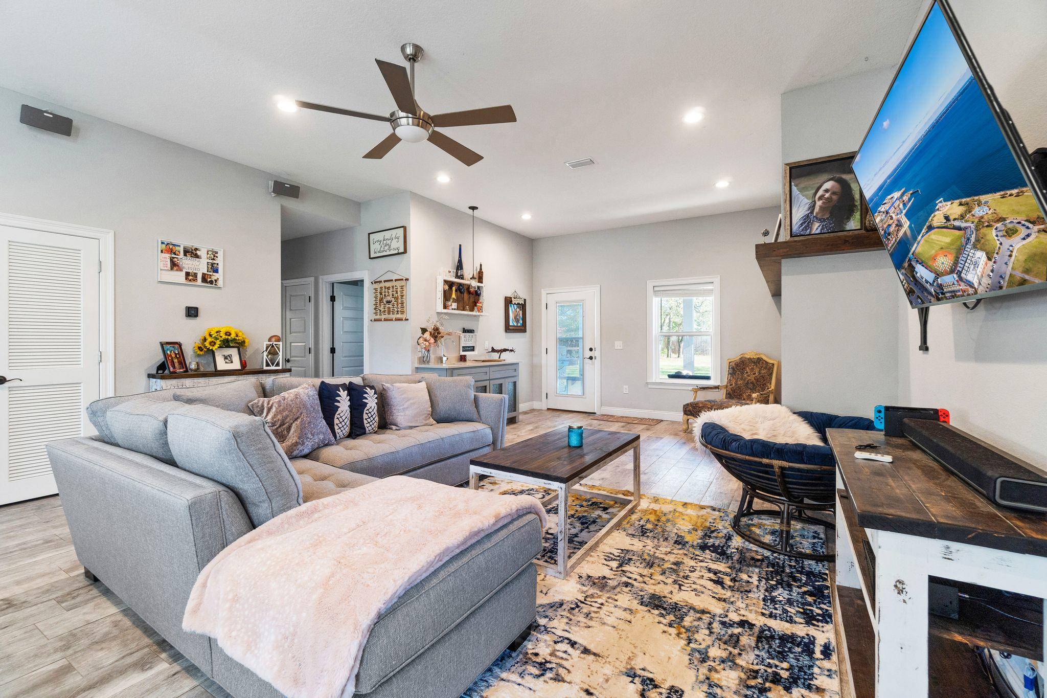 NAVARRE S/D 2ND ADDN - Residential