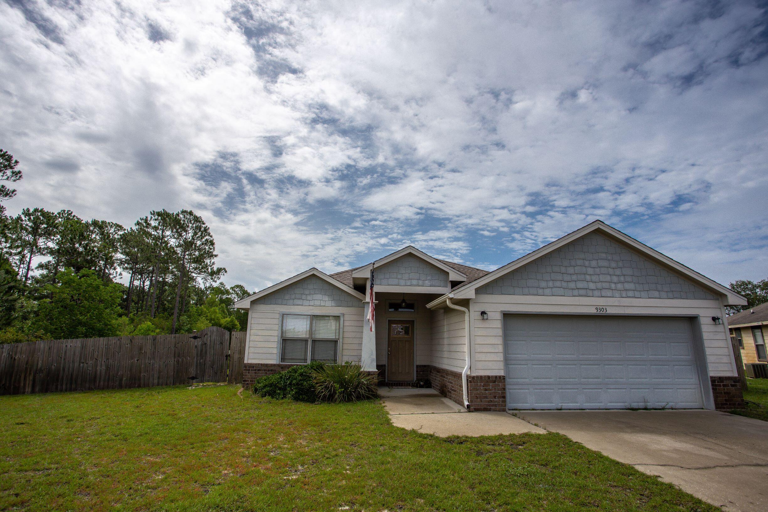 COTTAGES AT EAST RIVER - Residential