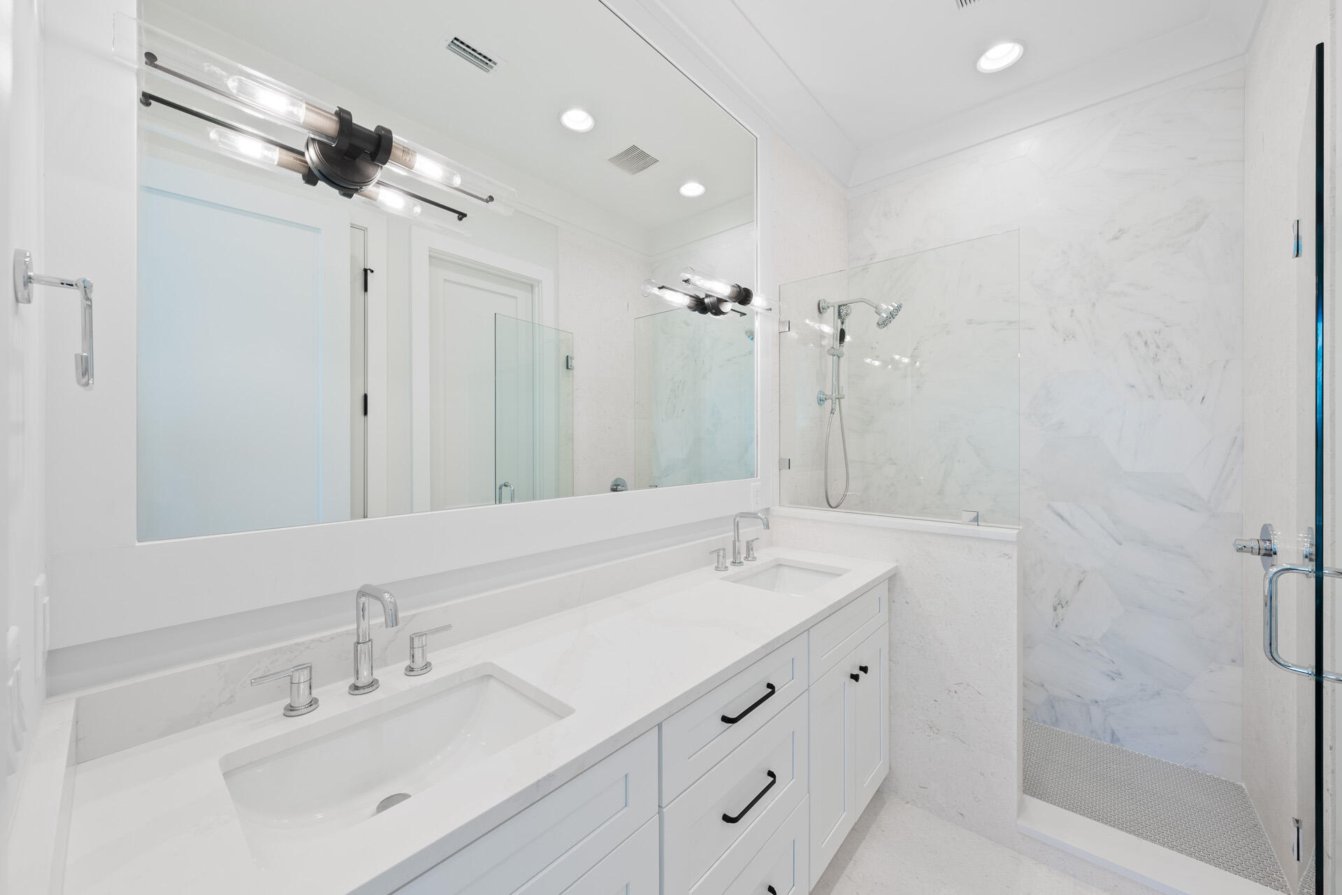 Century 393 - Residential