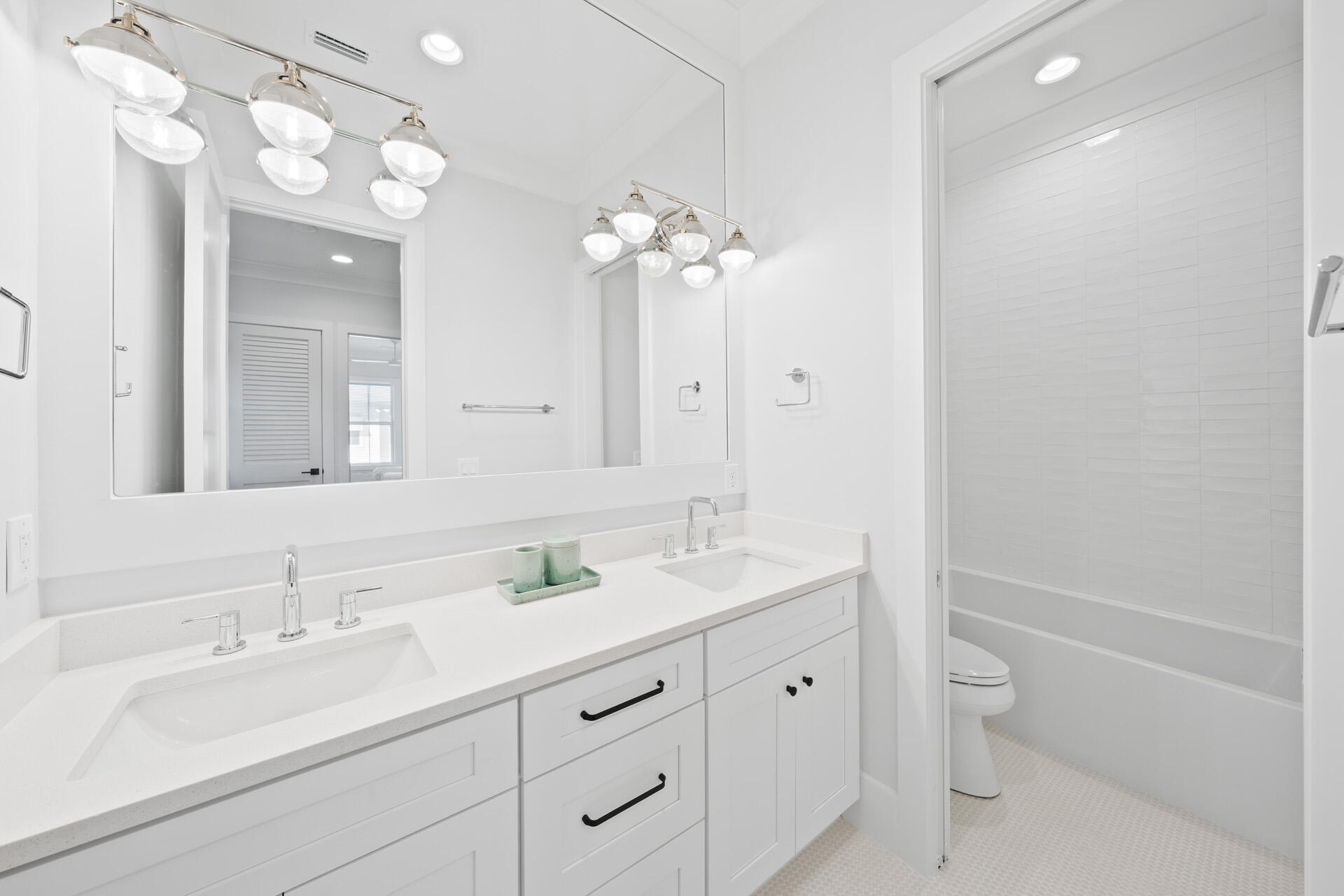 Century 393 - Residential