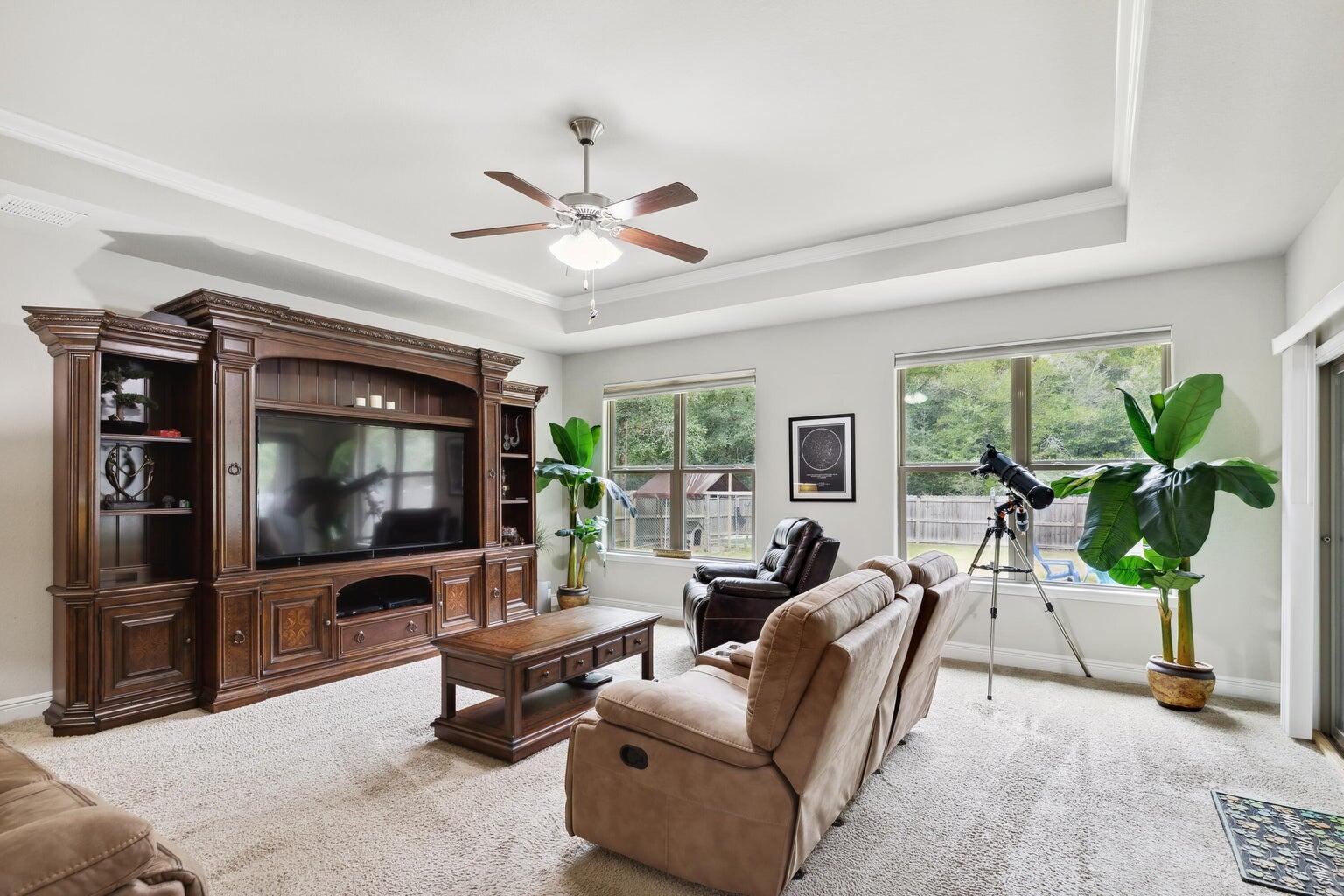 HOMEWOOD EST - Residential