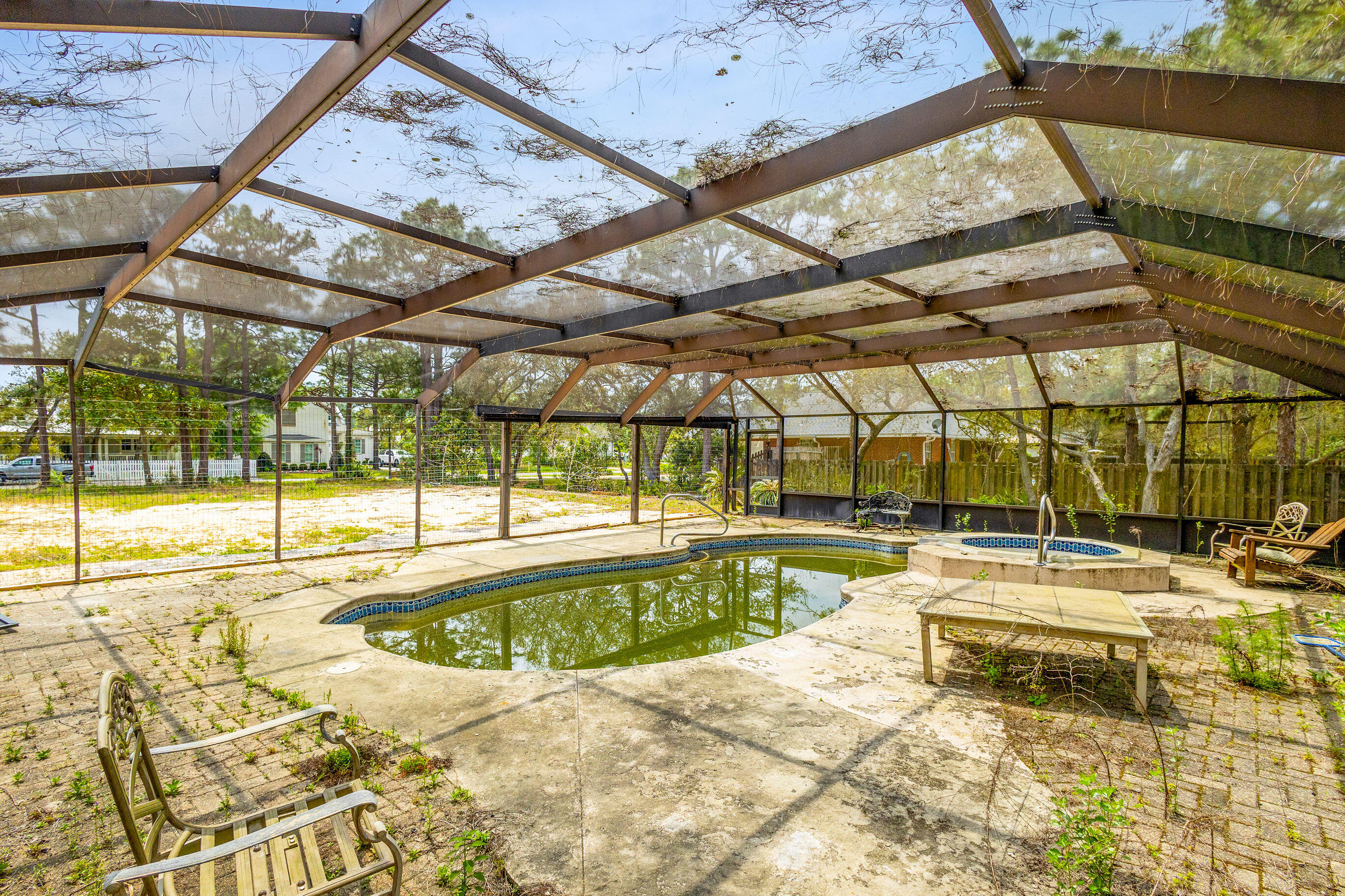 DRIFTWOOD ESTATES - Land