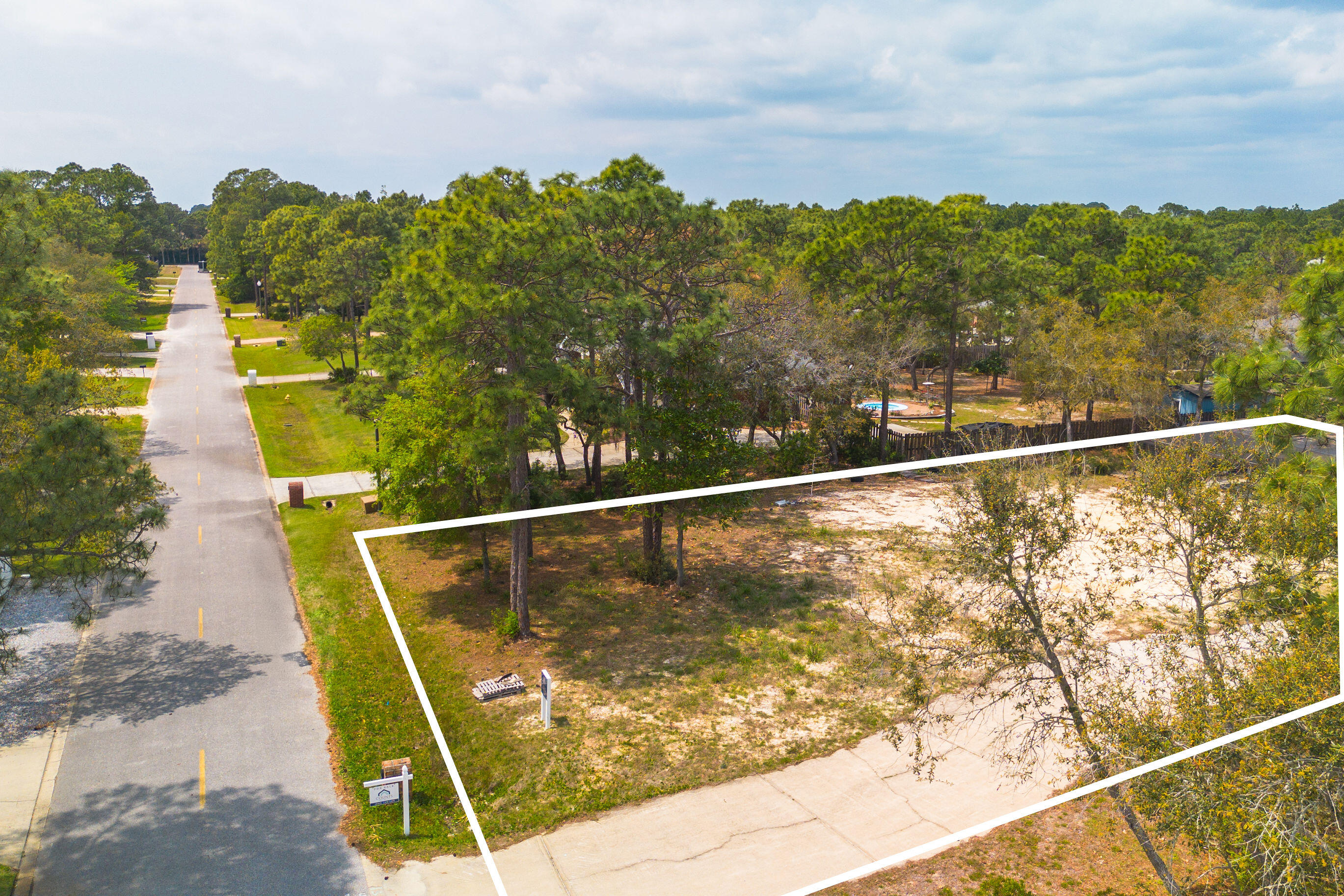 DRIFTWOOD ESTATES - Land