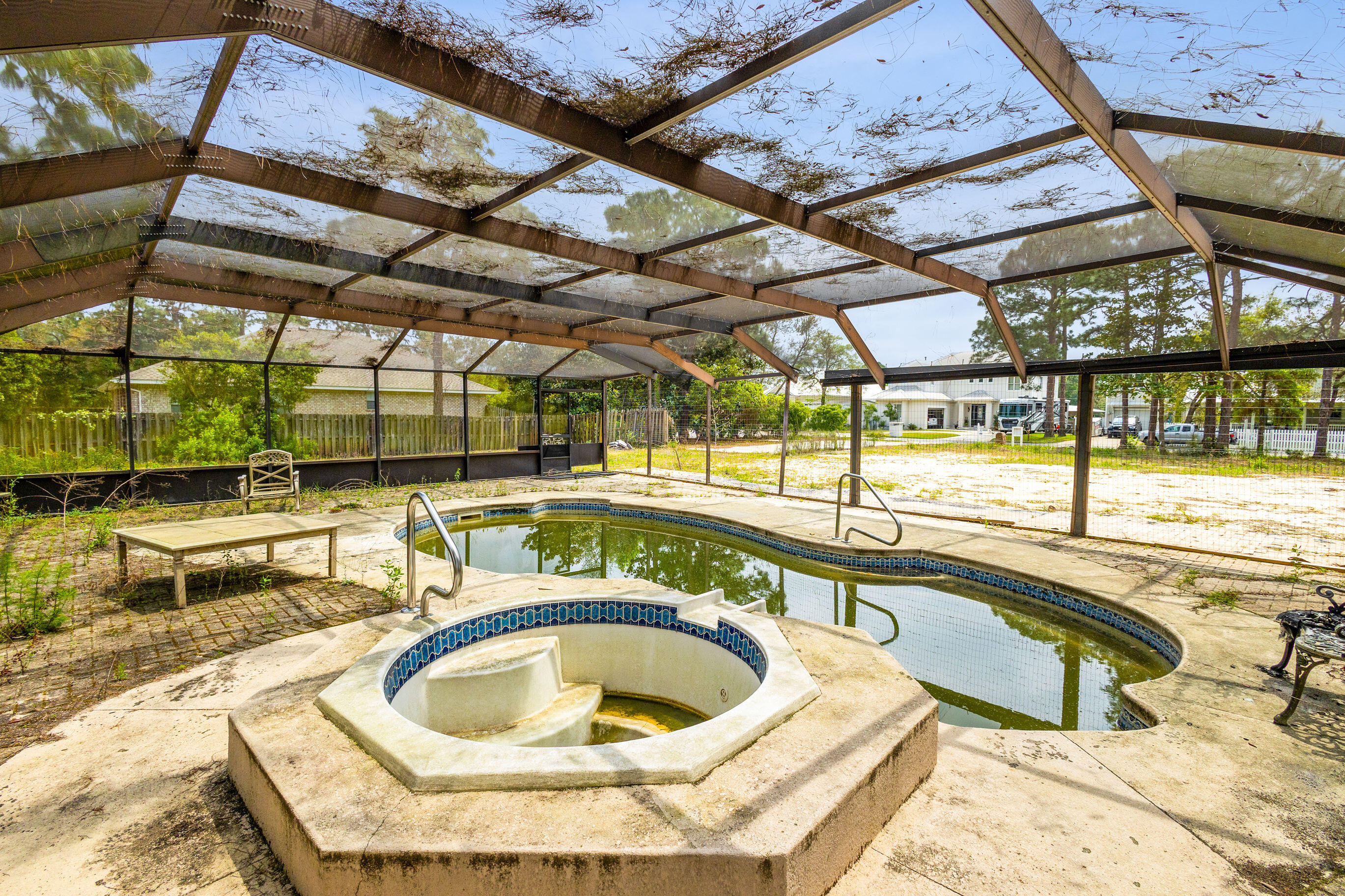 DRIFTWOOD ESTATES - Land