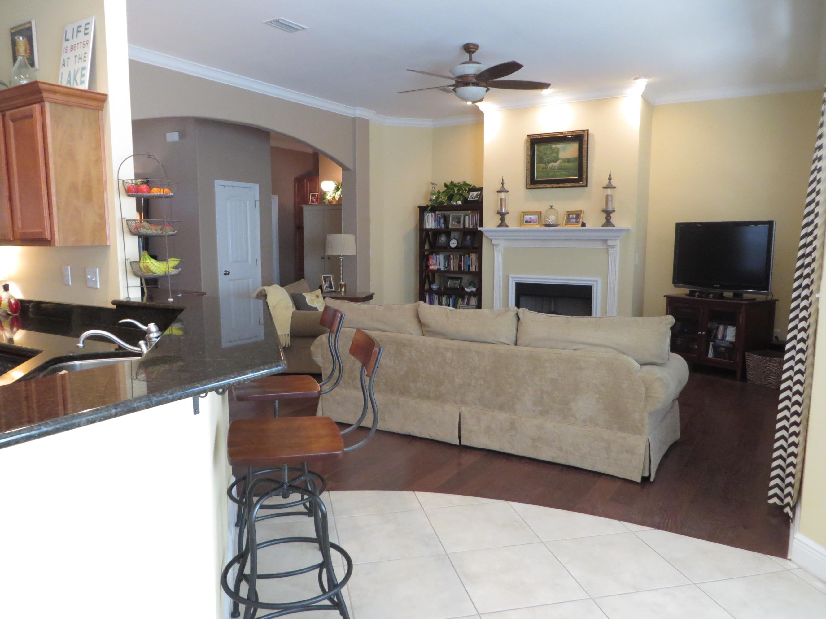 BAYSHORE PLACE - Residential