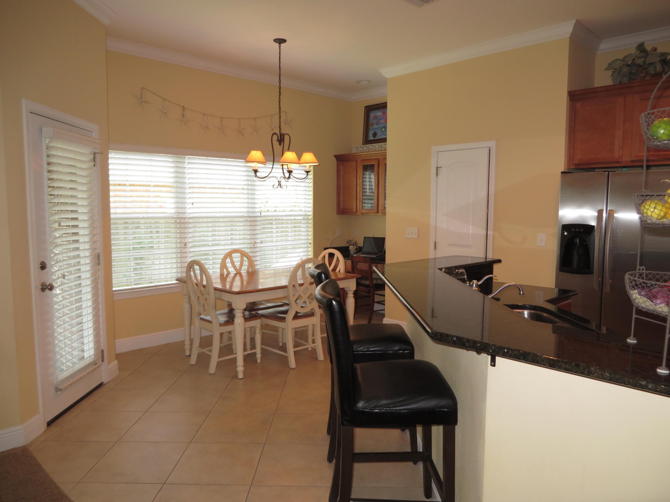 BAYSHORE PLACE - Residential