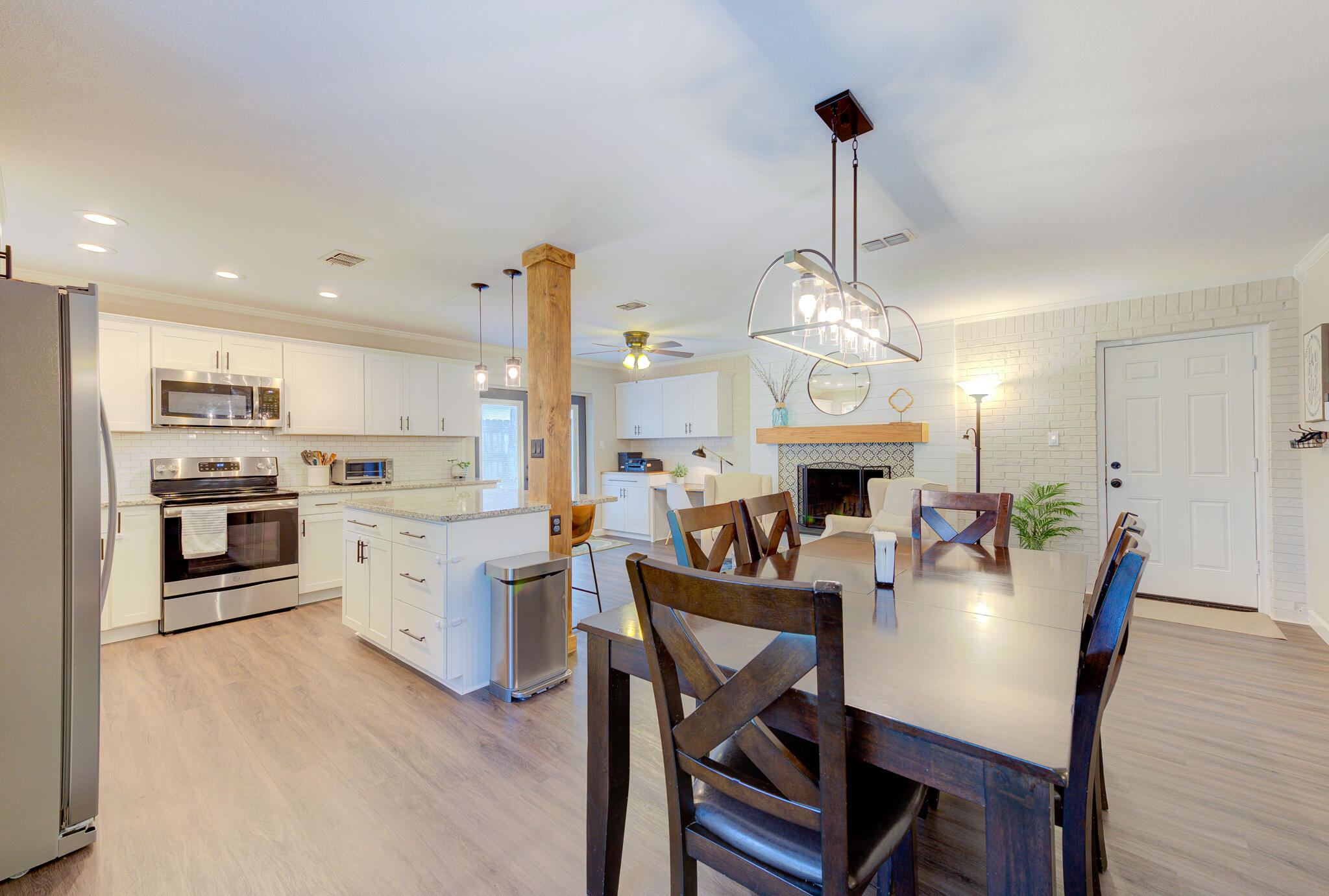 BERKSHIRE WOODS - Residential