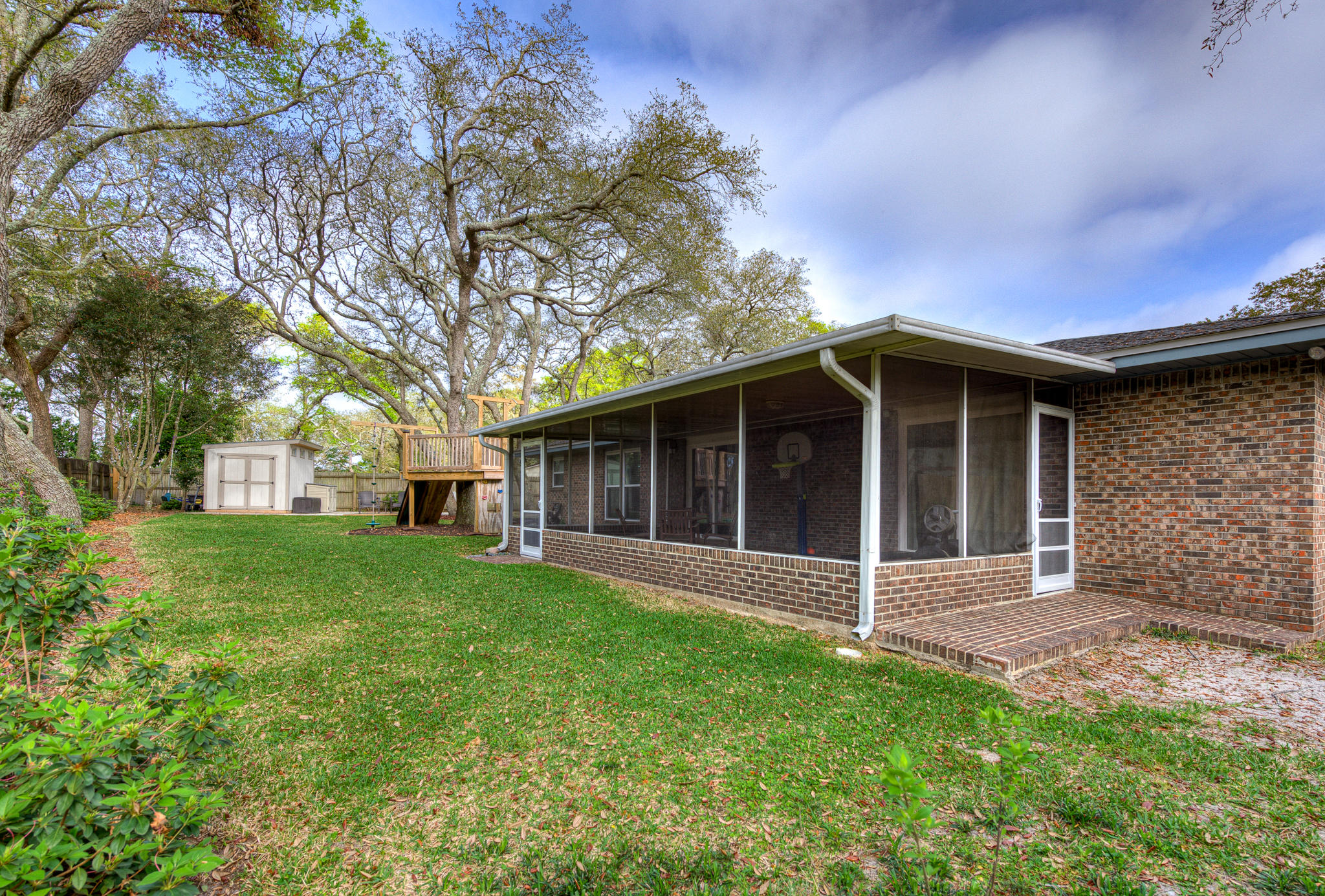 BERKSHIRE WOODS - Residential