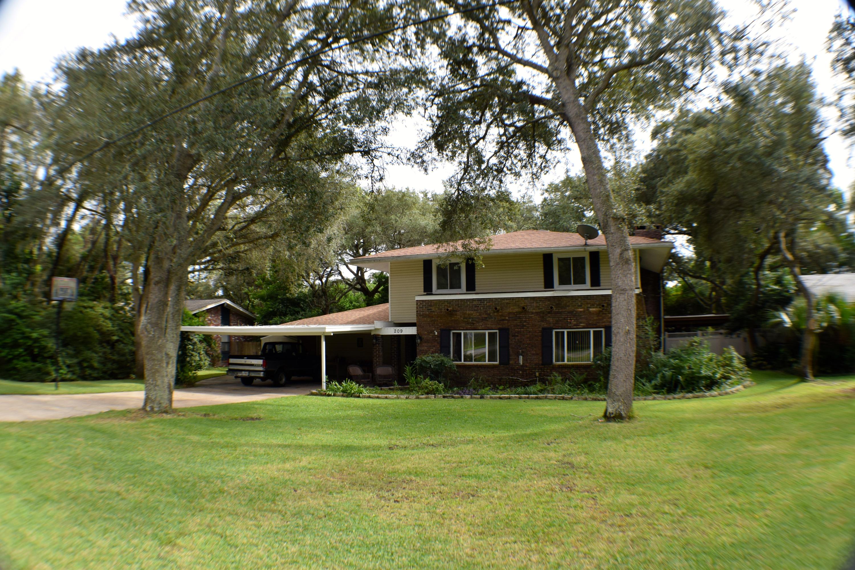 LAKE LORRAINE ESTATES 1 - Residential