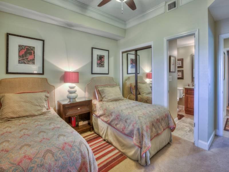 TOPS'L BEACH MANOR - Residential