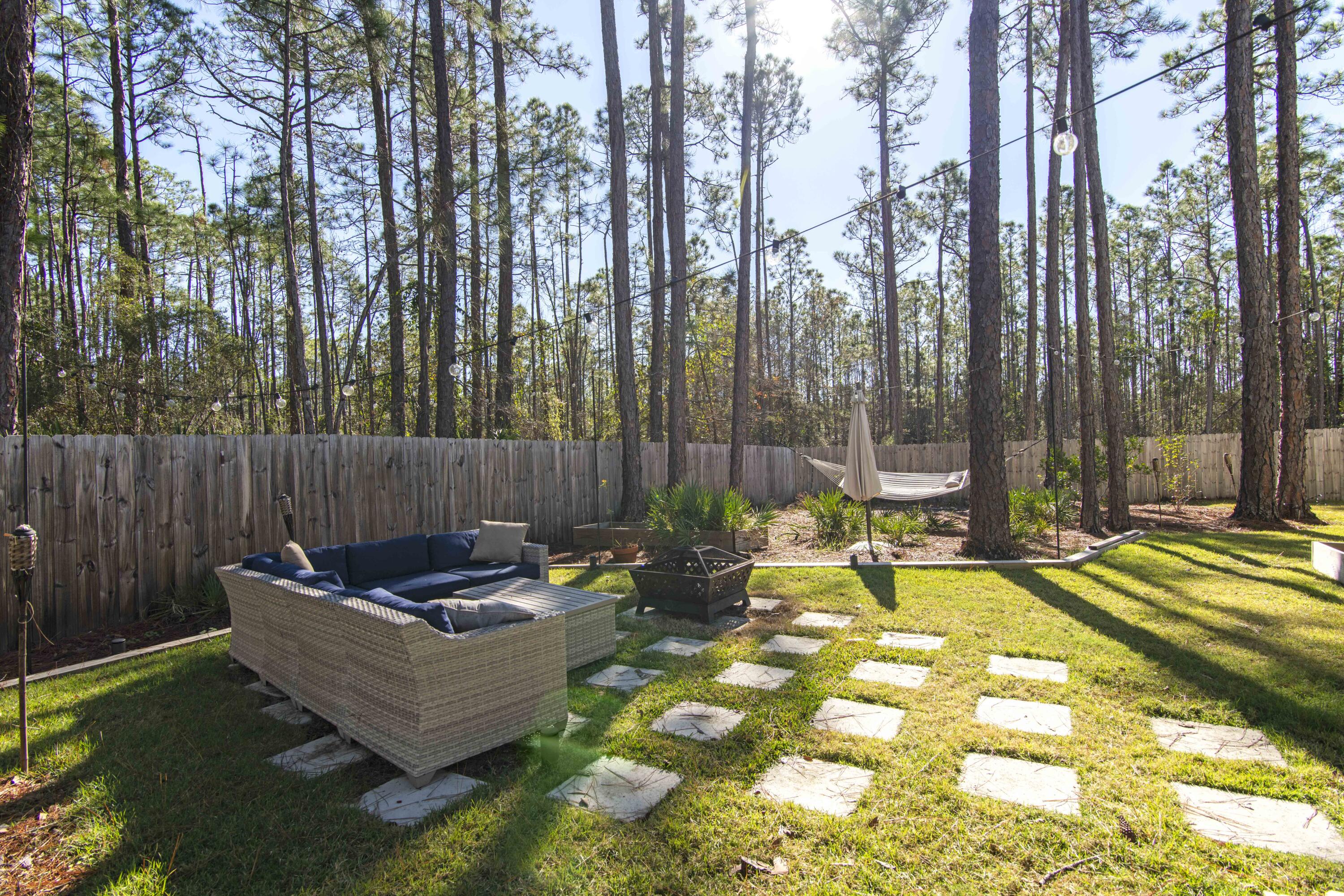 WHISPERING PINES - Residential