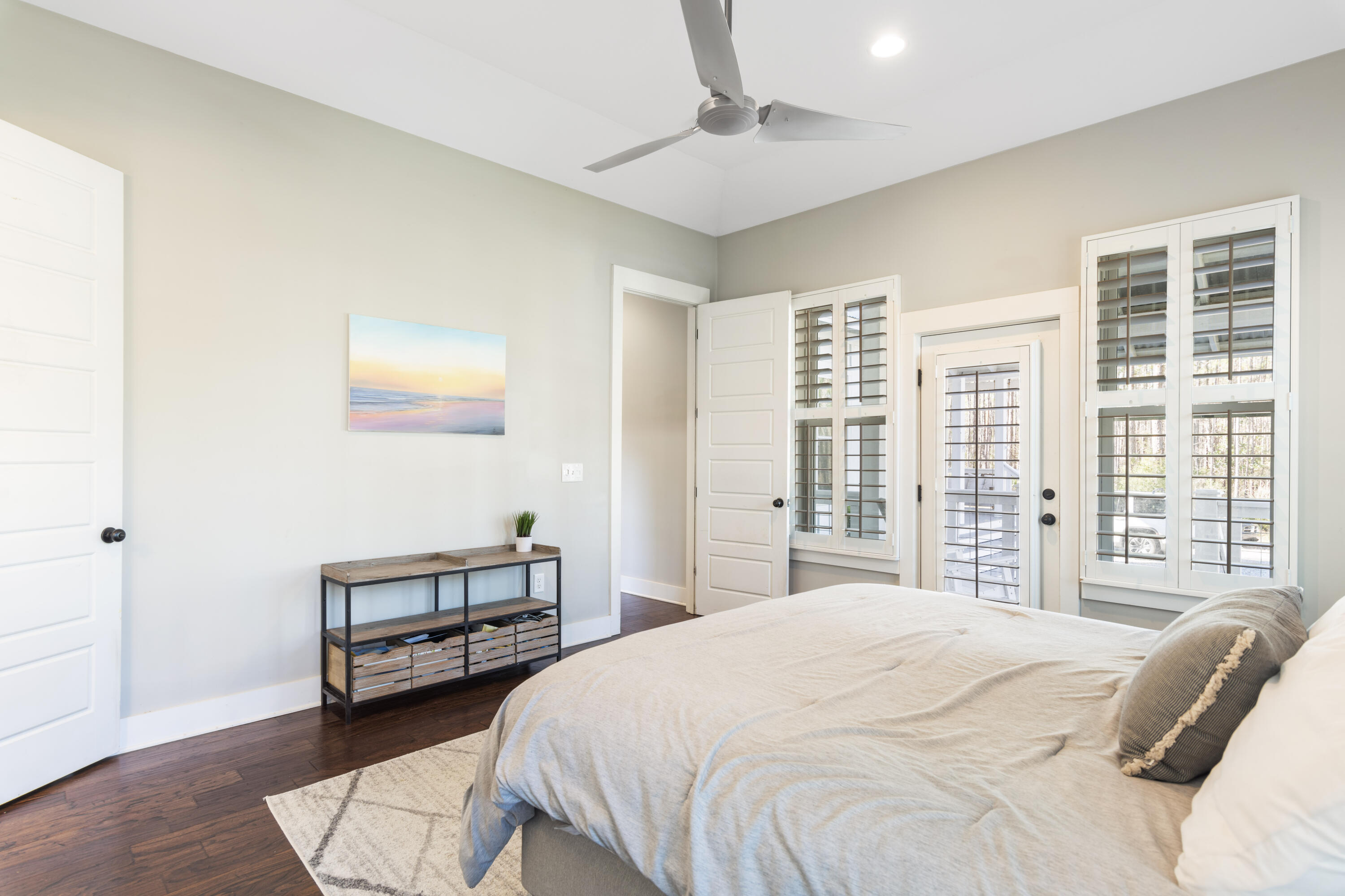 WHISPERING PINES - Residential