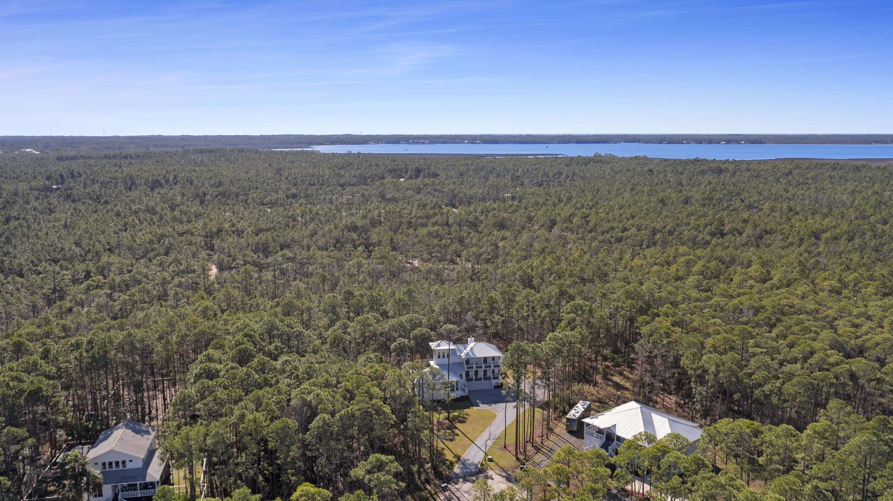 WHISPERING PINES - Residential