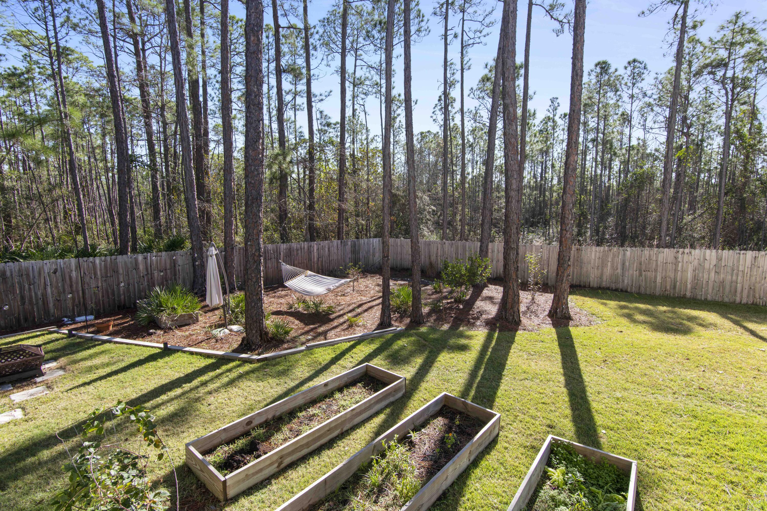 WHISPERING PINES - Residential