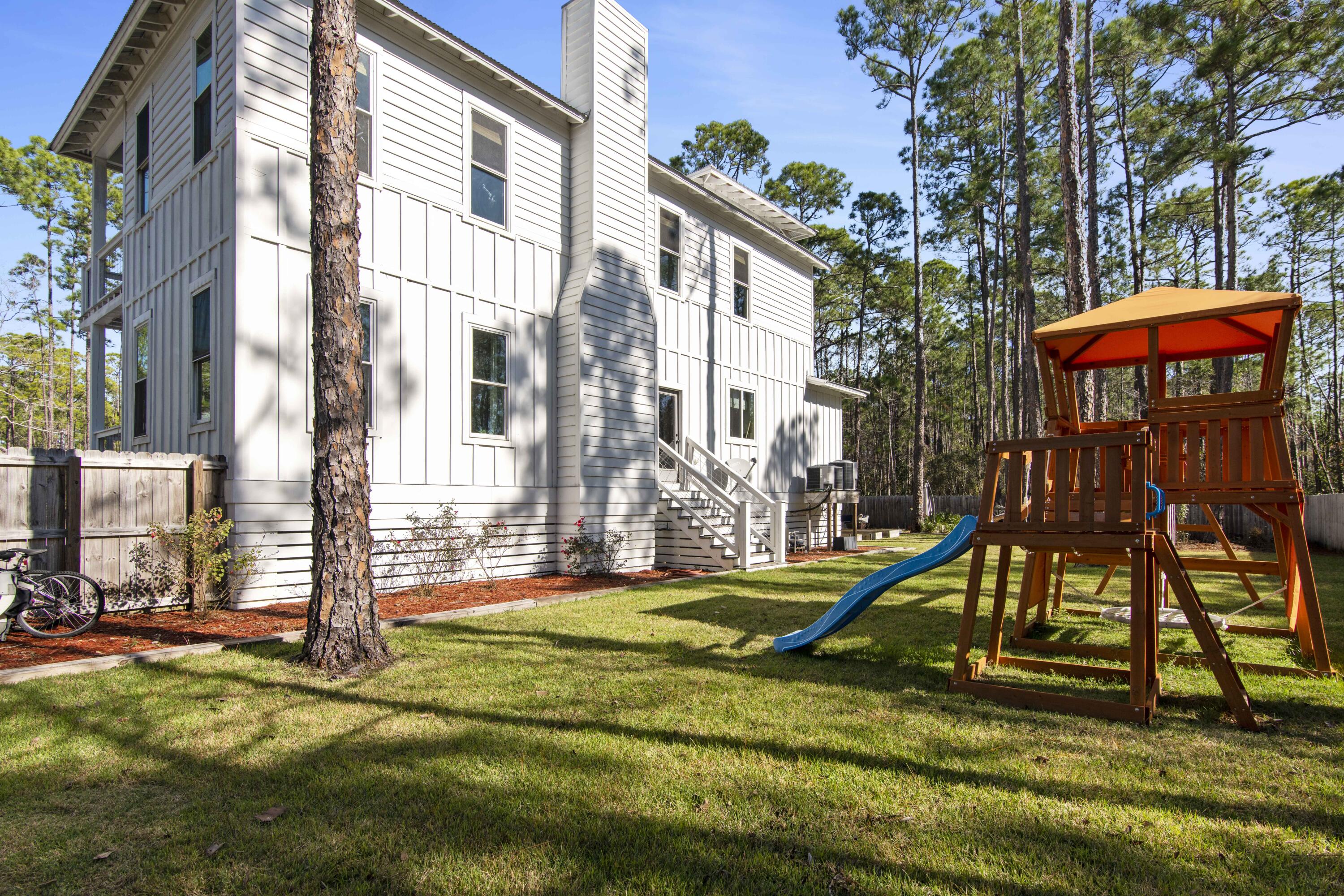 WHISPERING PINES - Residential