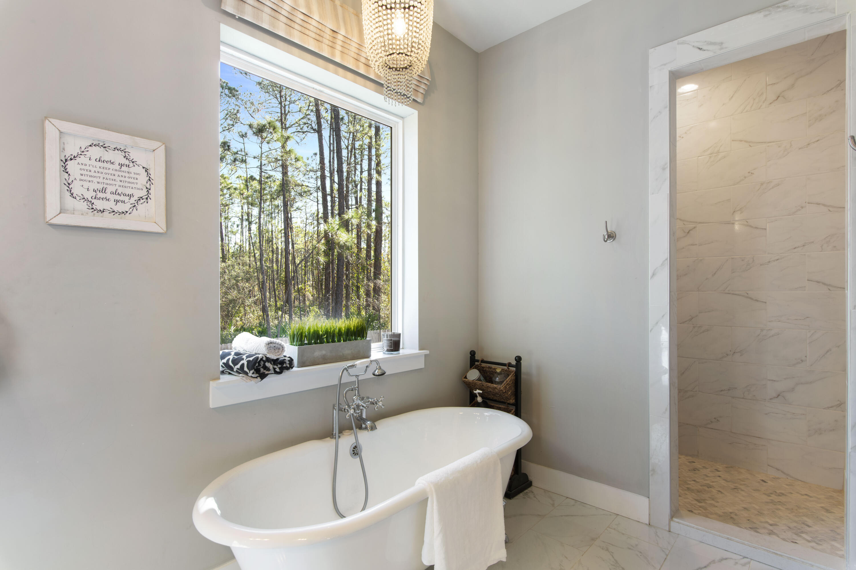 WHISPERING PINES - Residential