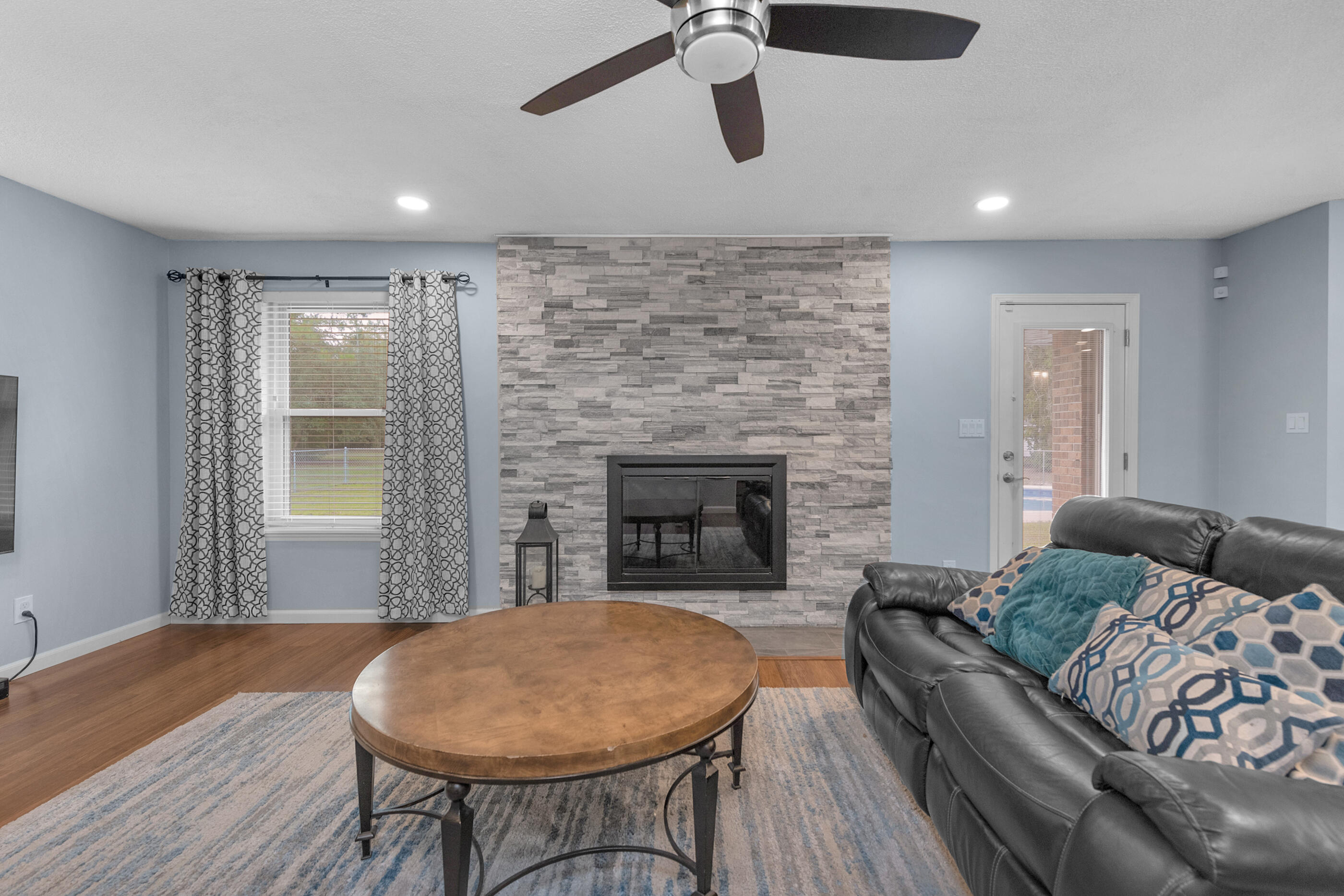 NO RECORDED SUBDIVISION - Residential