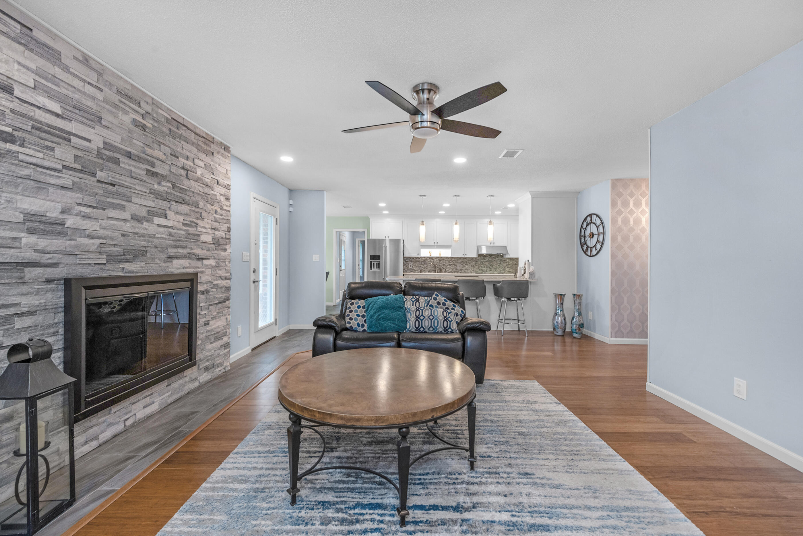 NO RECORDED SUBDIVISION - Residential