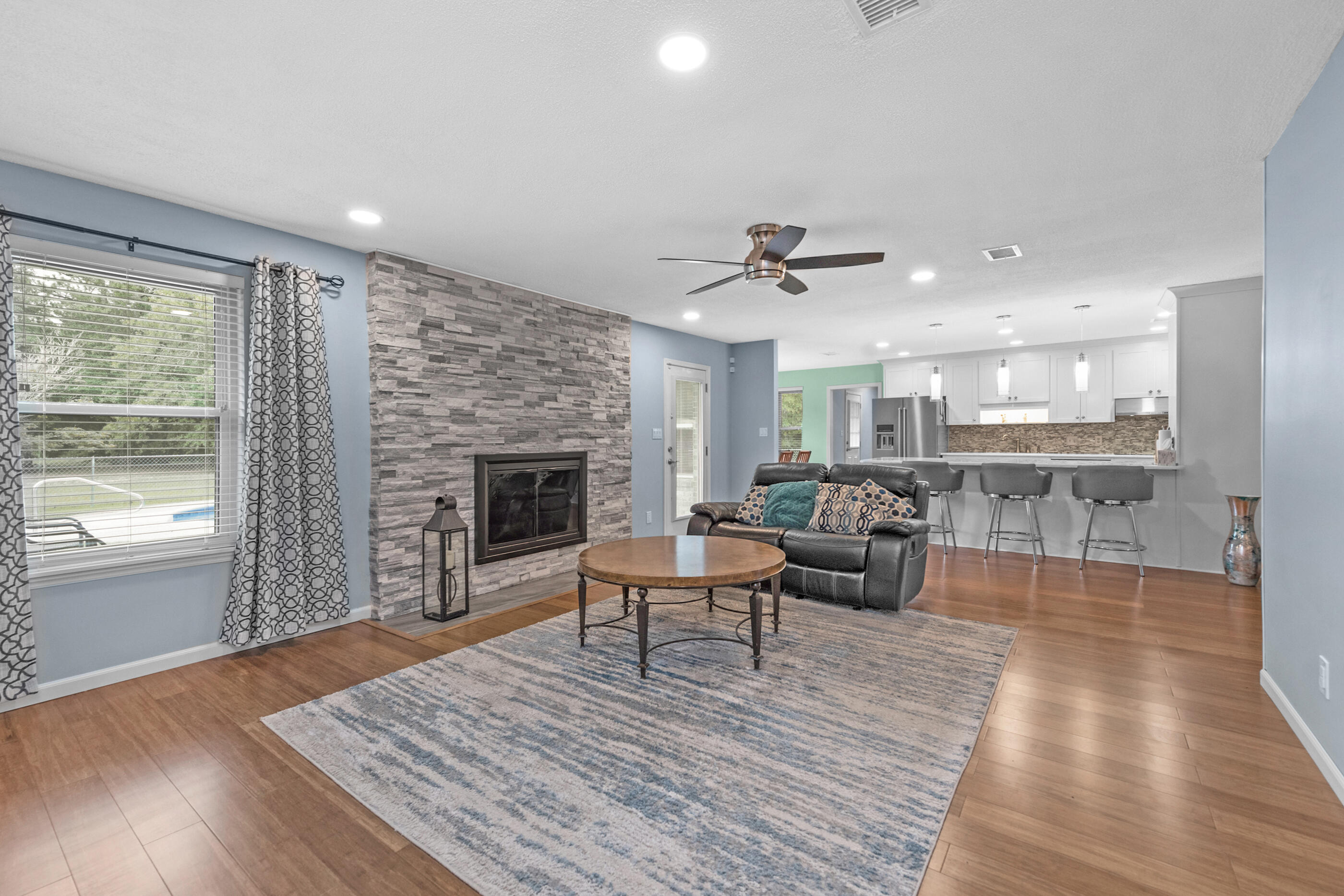 NO RECORDED SUBDIVISION - Residential